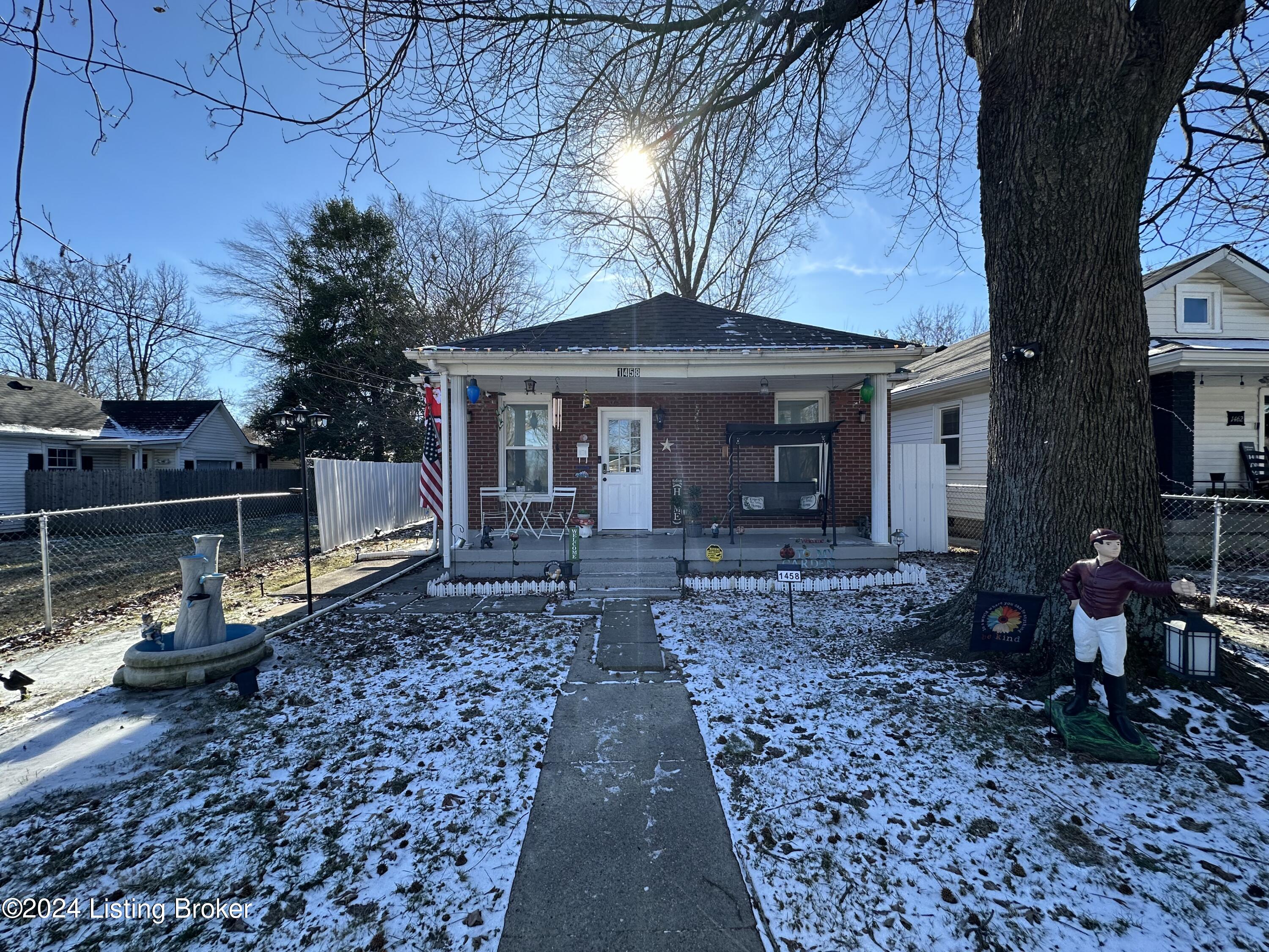 1458 Oakwood Ave