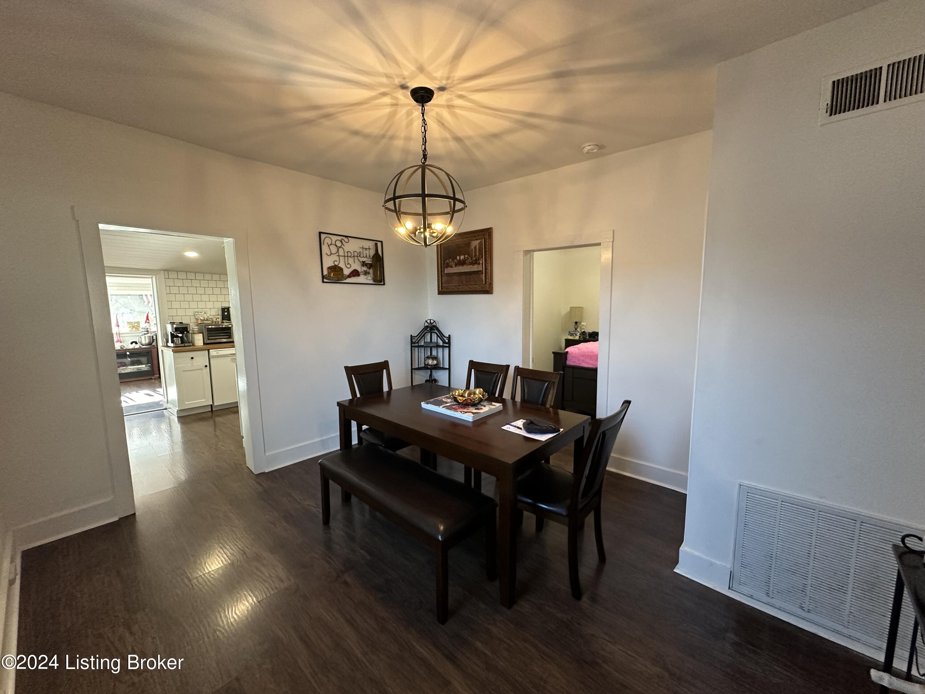 1458 Oakwood Ave