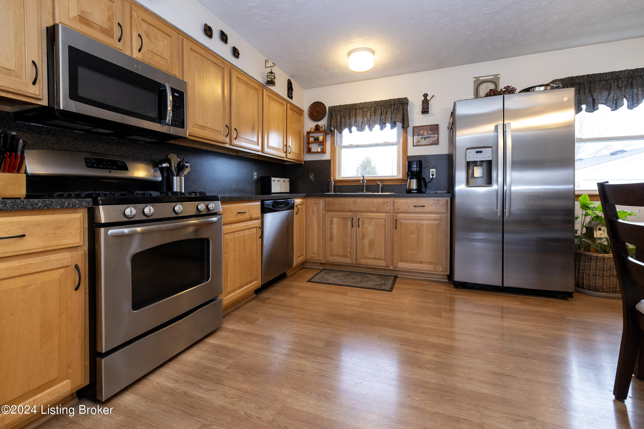 711 Mount Holly Rd