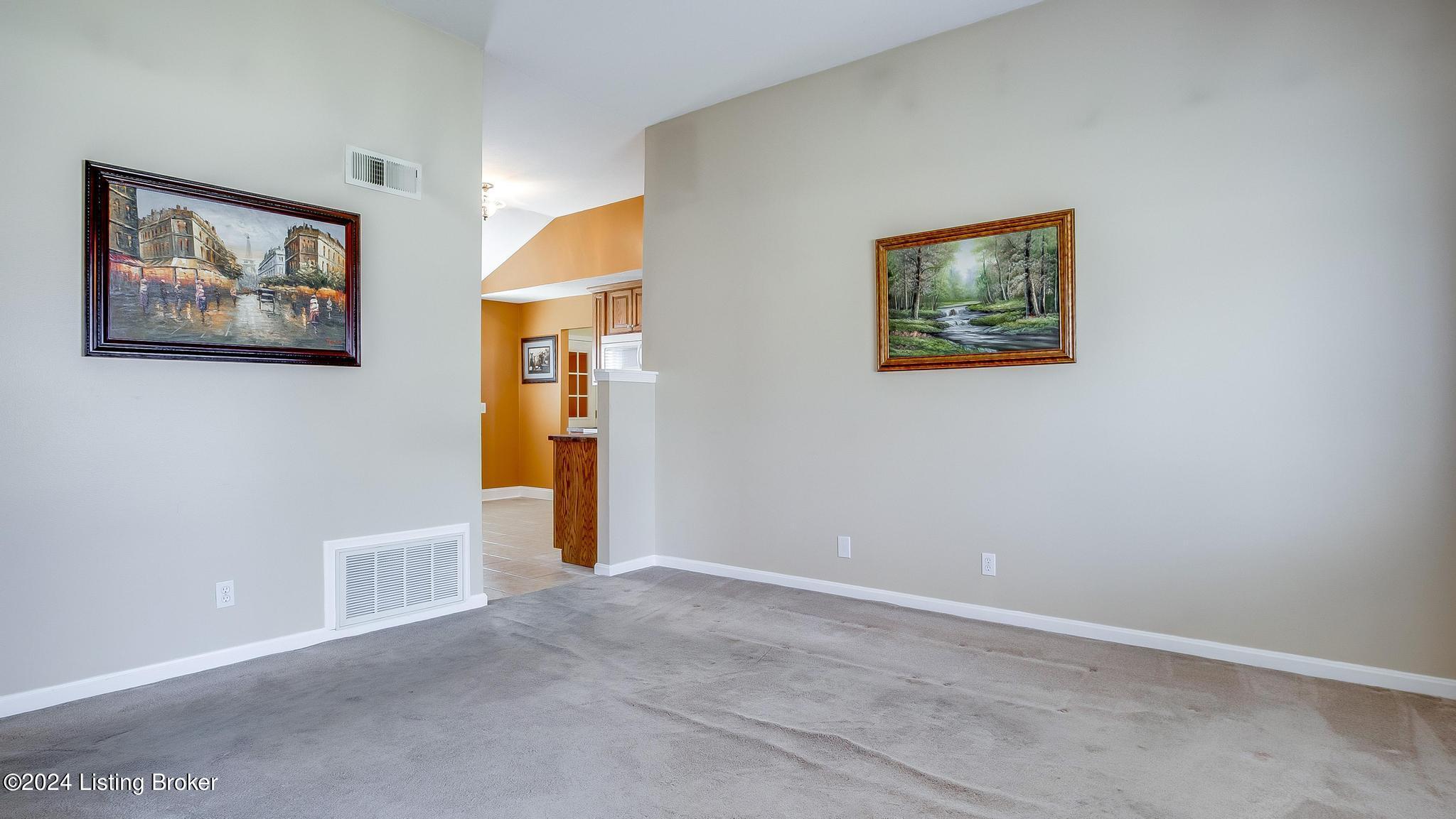 7304 Watson Ln