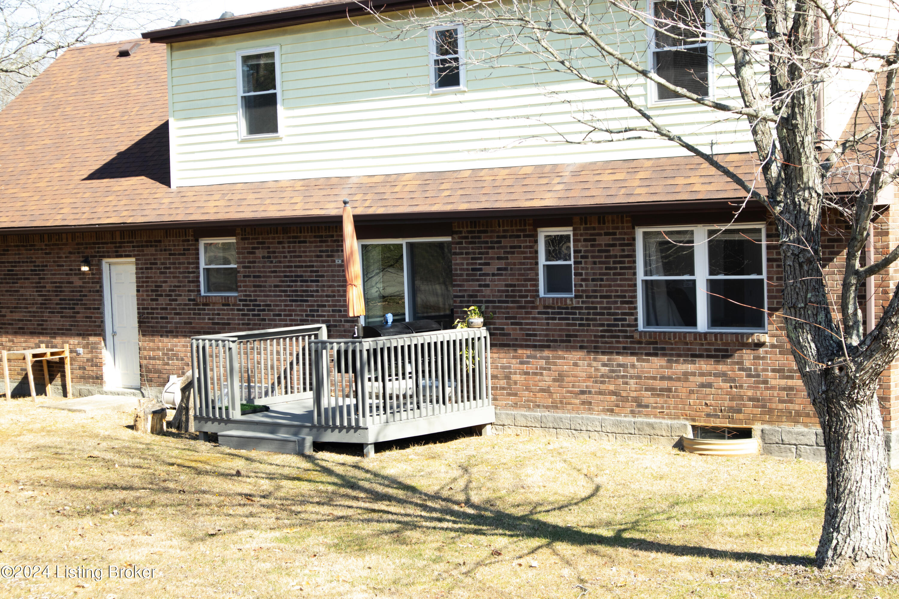 1370 Darlene Ct