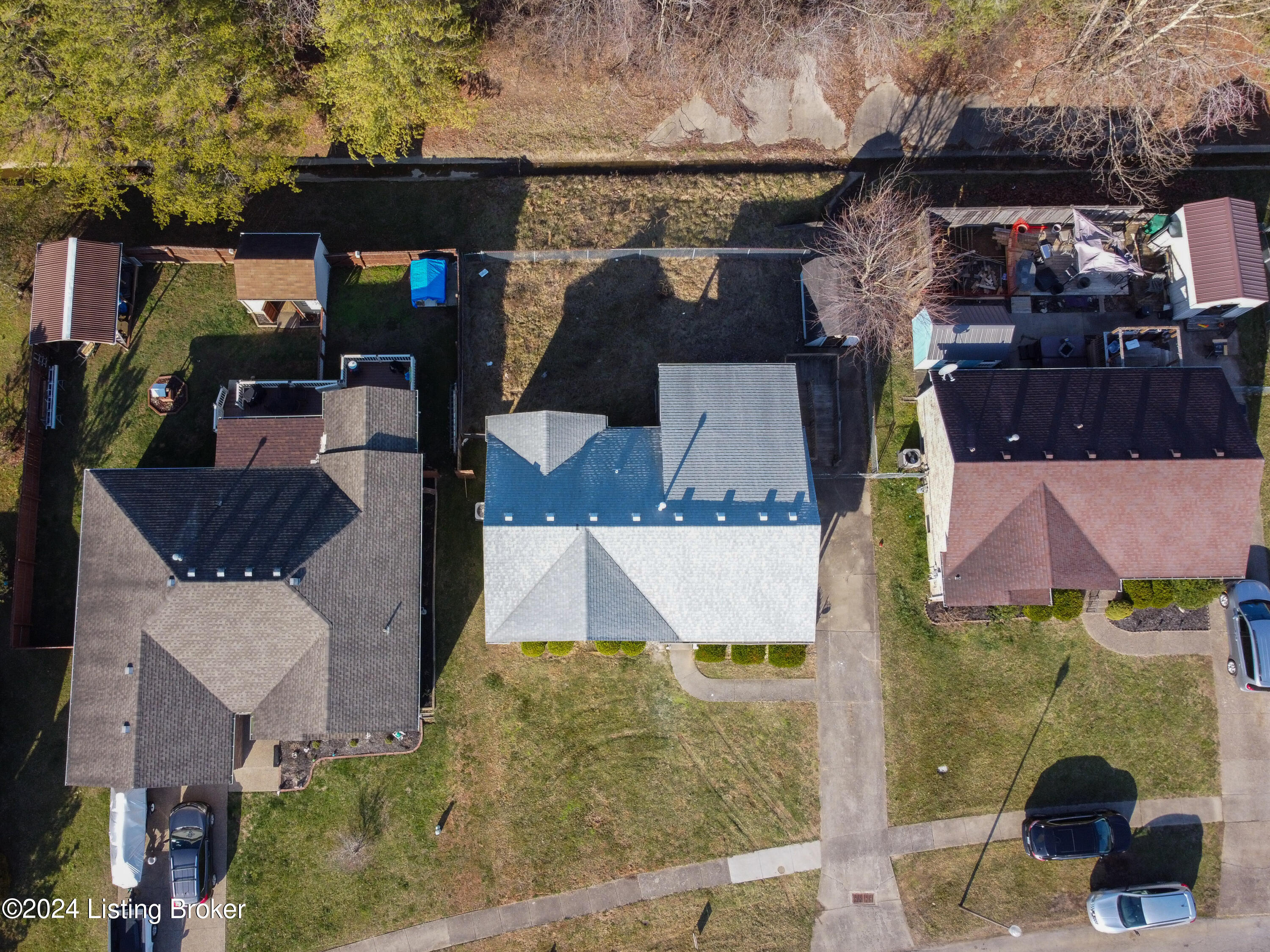 205 Holly Hills Dr