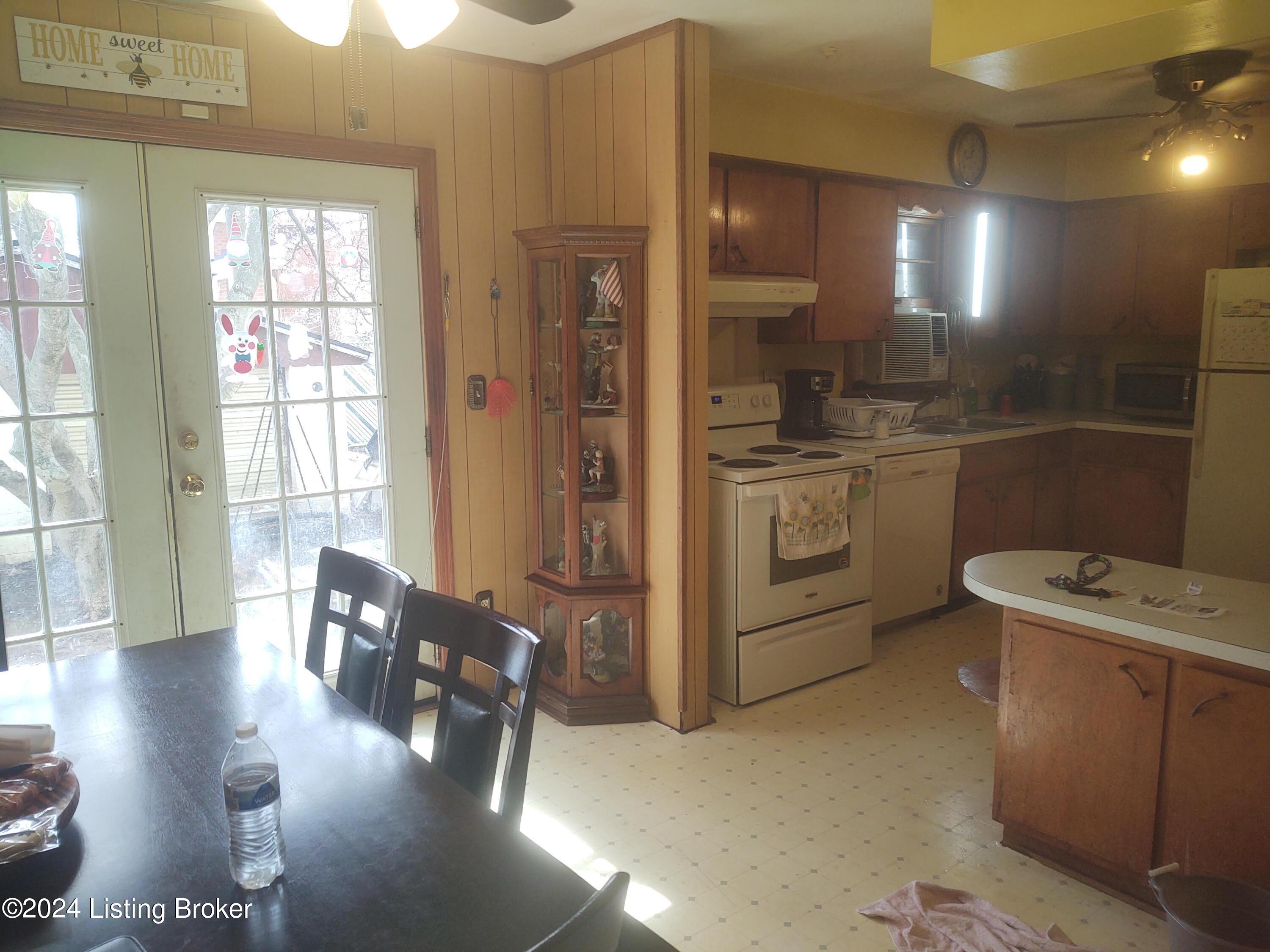 6314 Morning Glory Ln