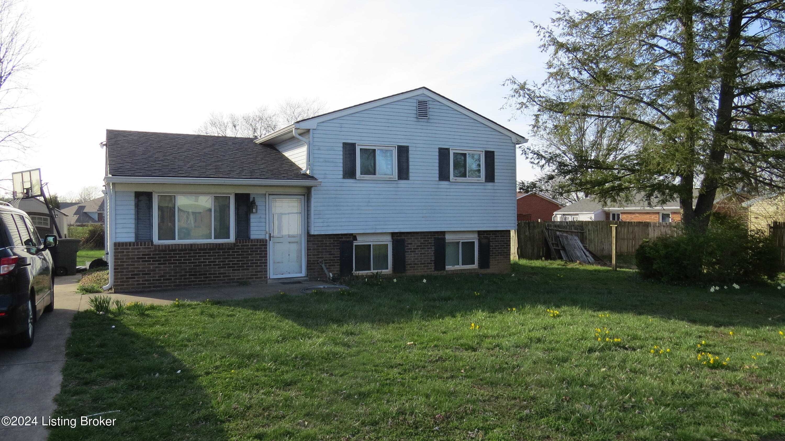 9606 Chapel Hill Rd