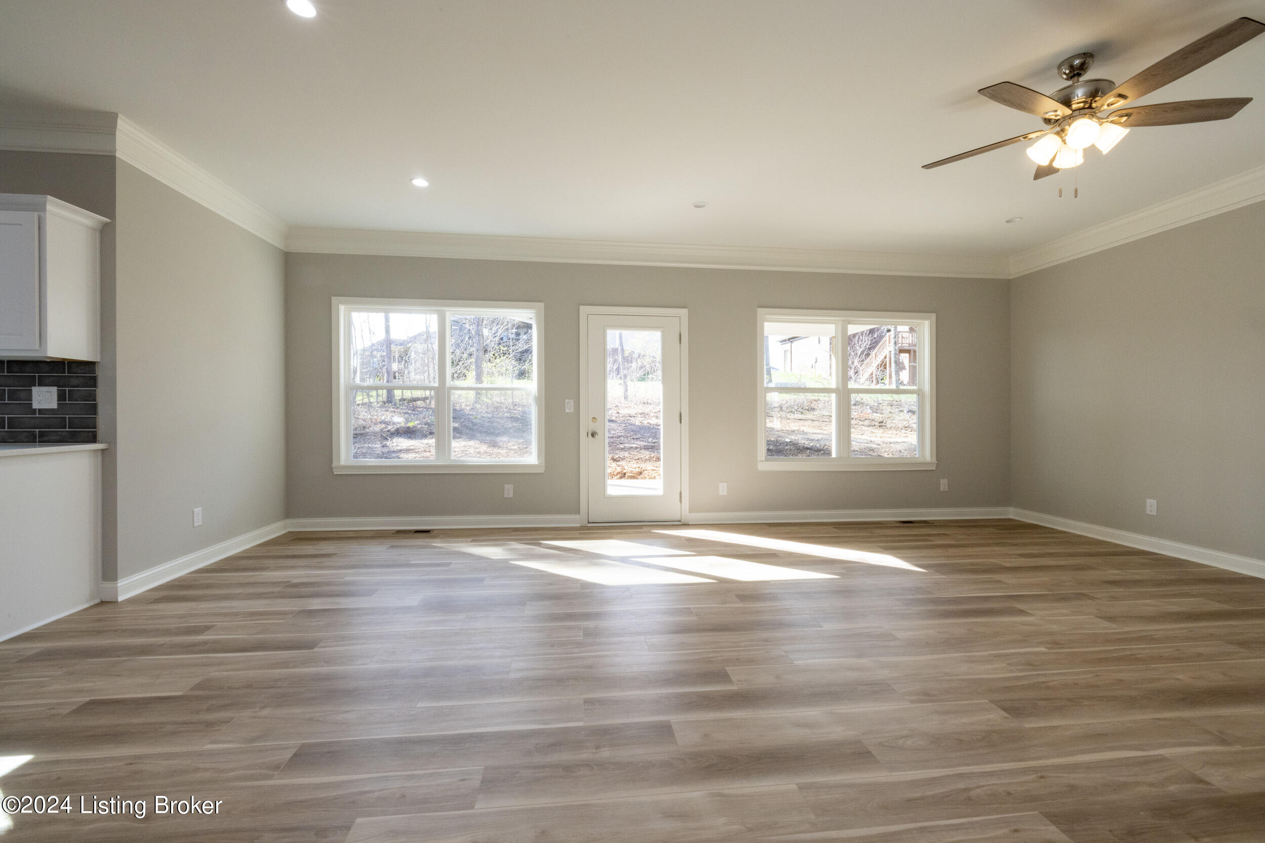 131 Bluffs Edge Dr