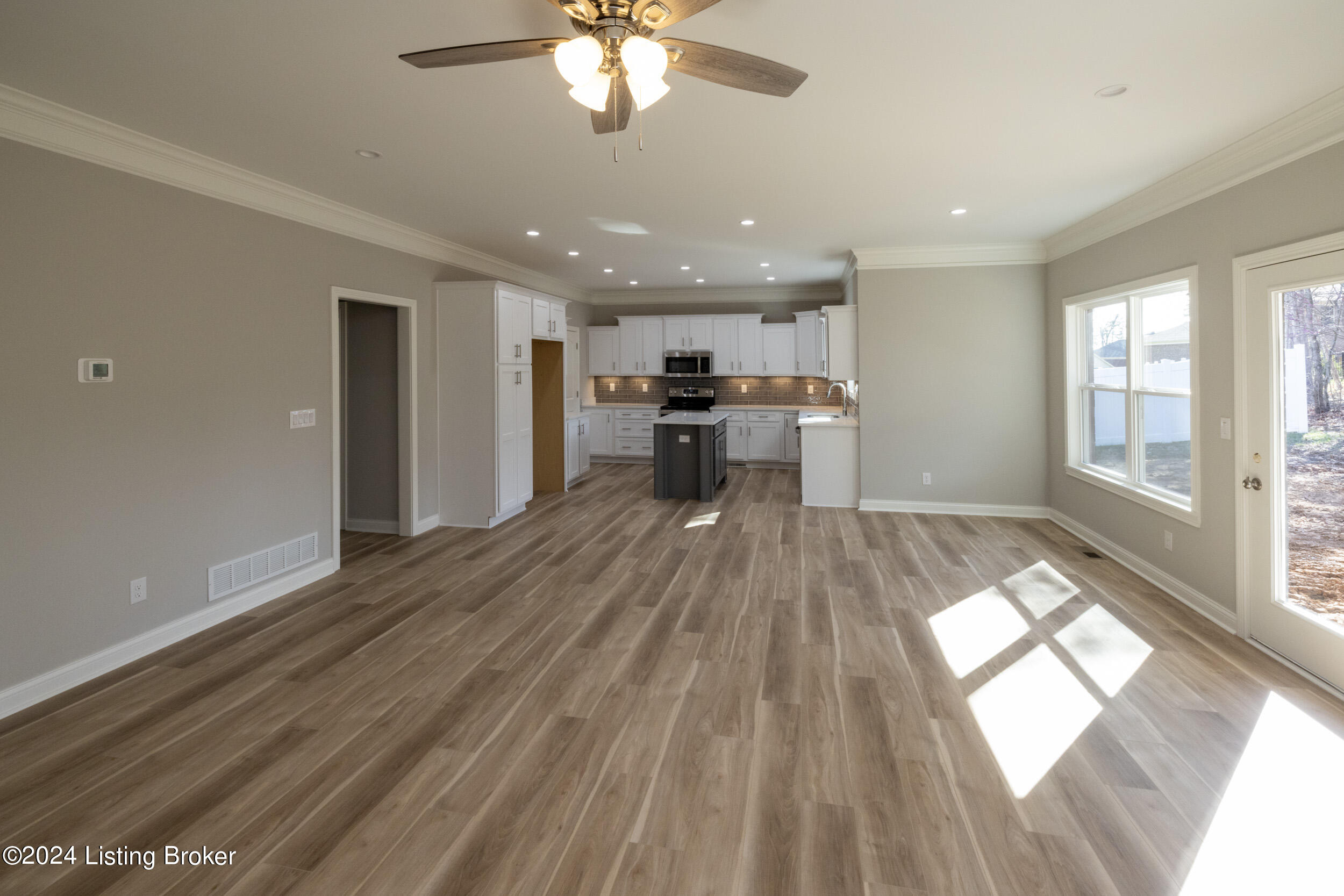 131 Bluffs Edge Dr
