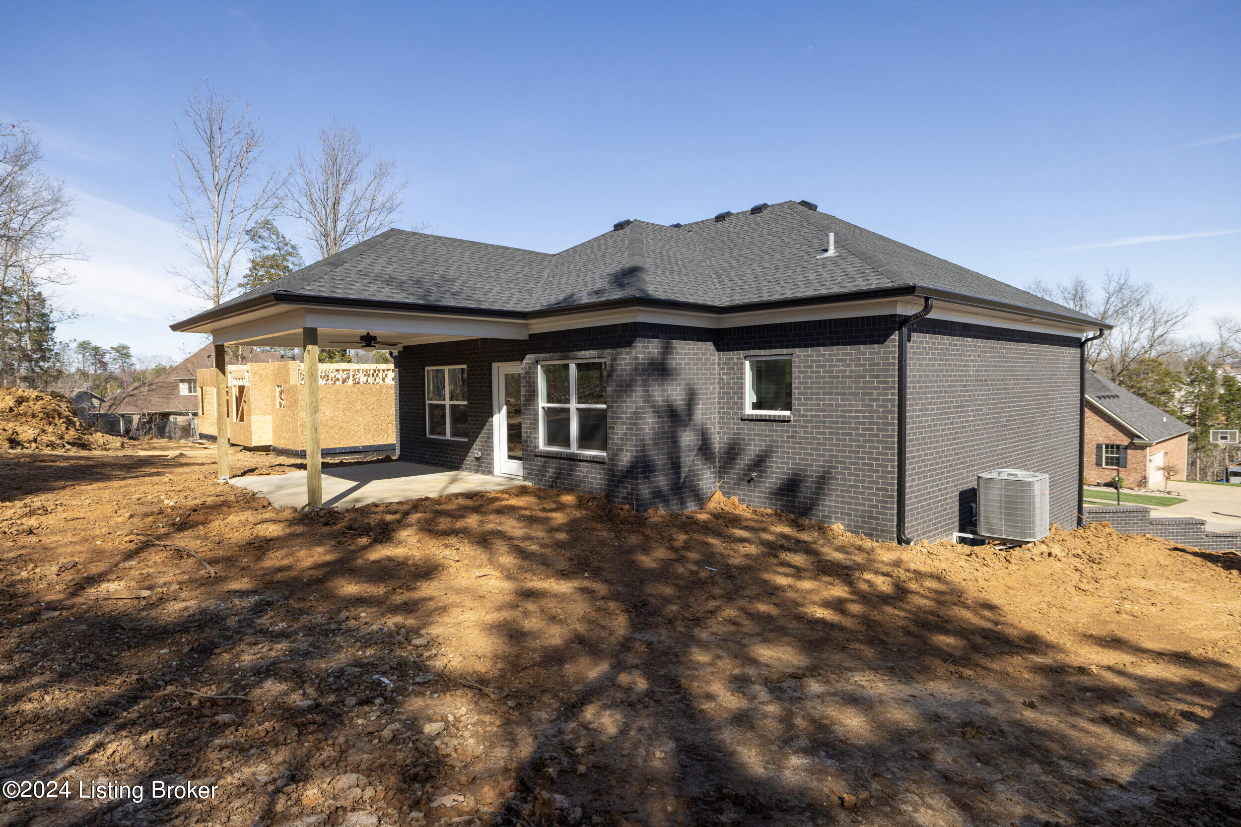 131 Bluffs Edge Dr