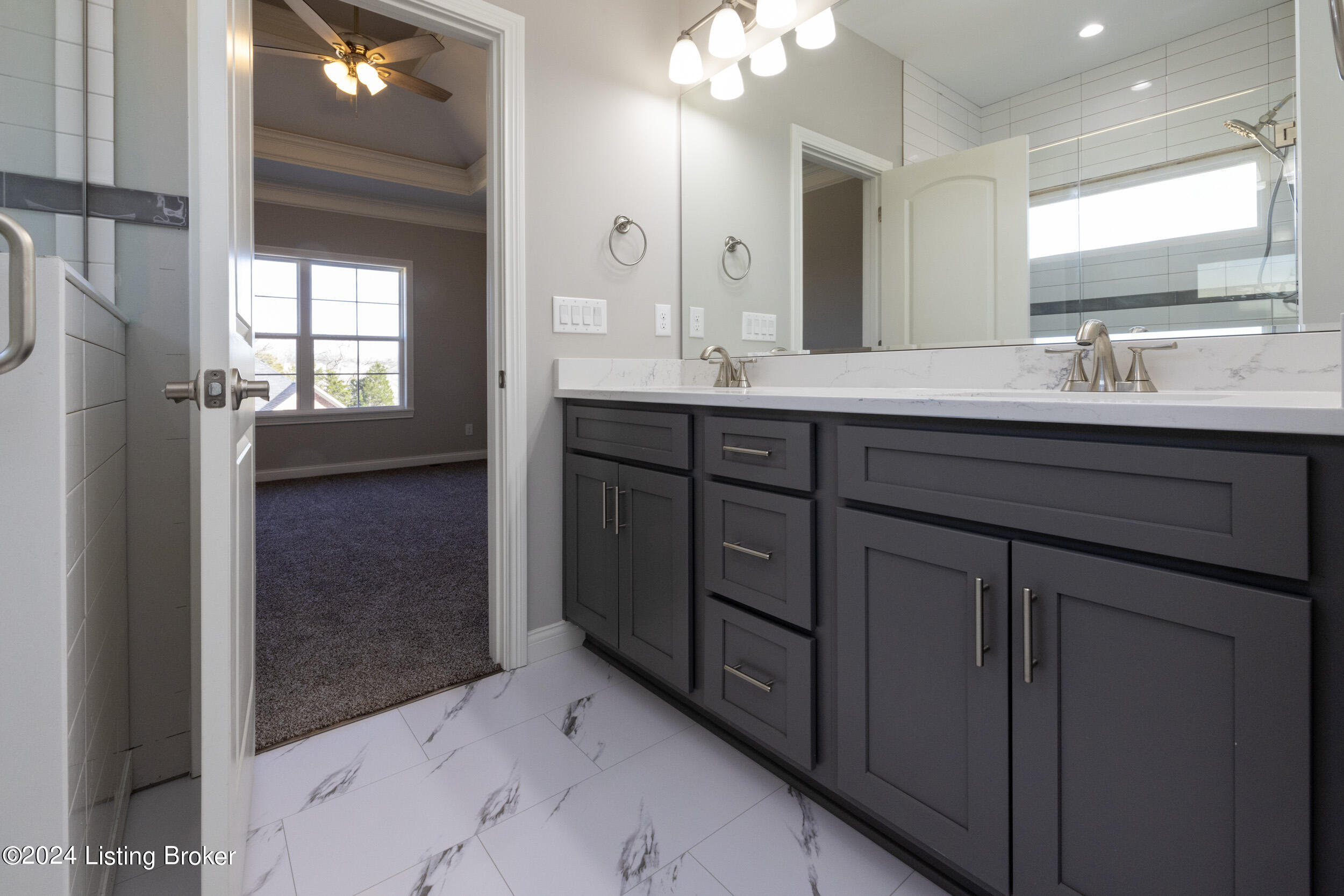 131 Bluffs Edge Dr