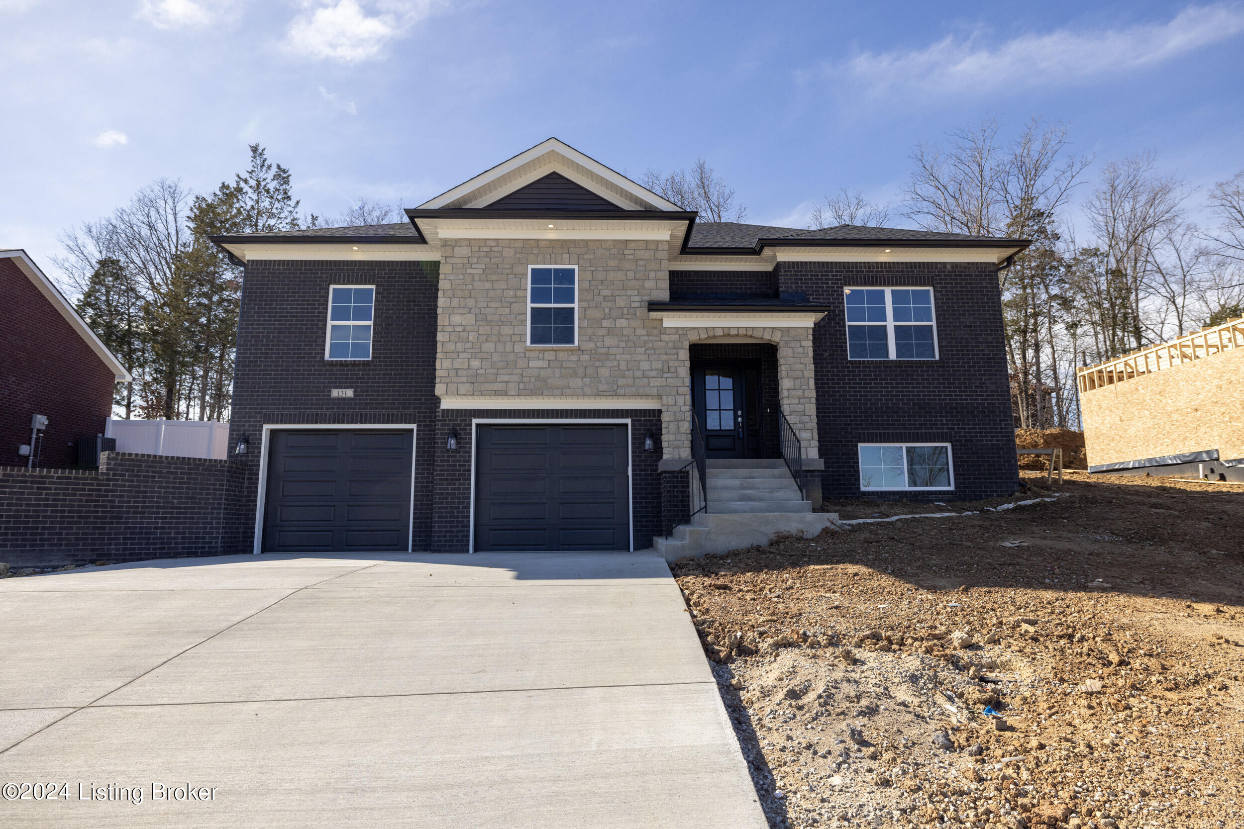 131 Bluffs Edge Dr