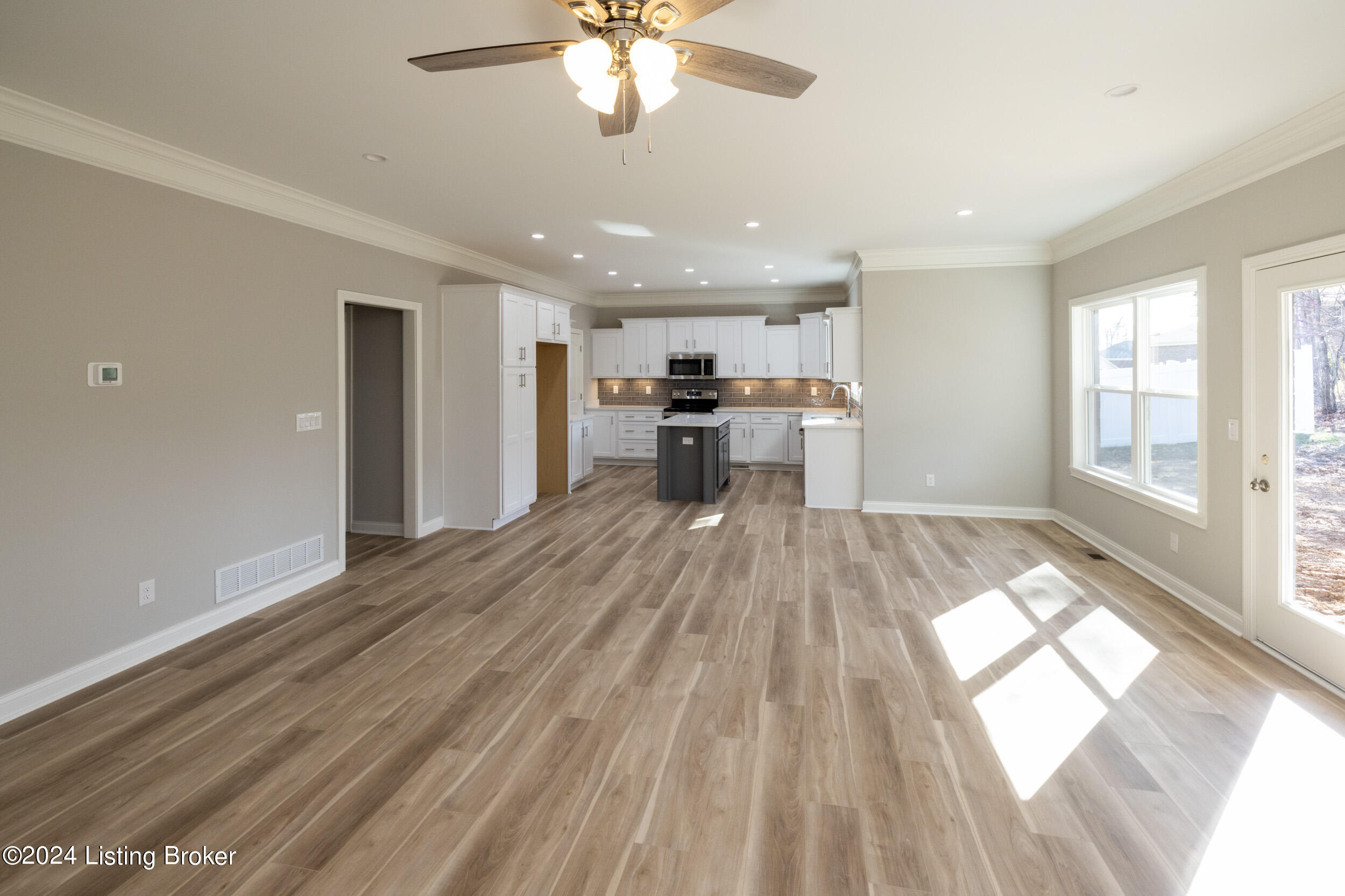 131 Bluffs Edge Dr
