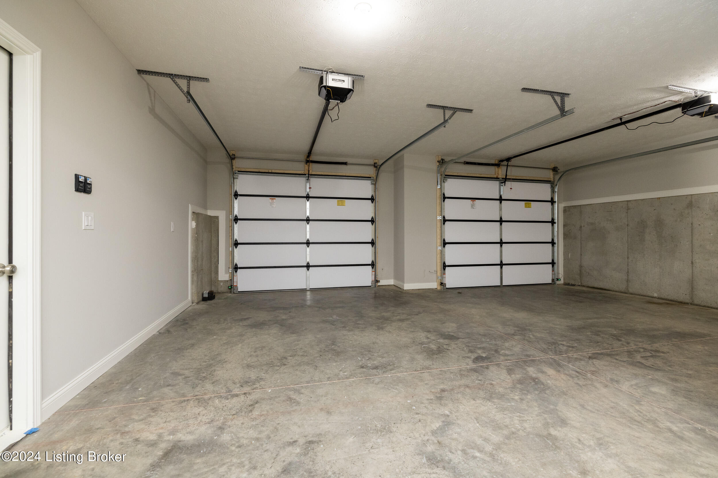 131 Bluffs Edge Dr