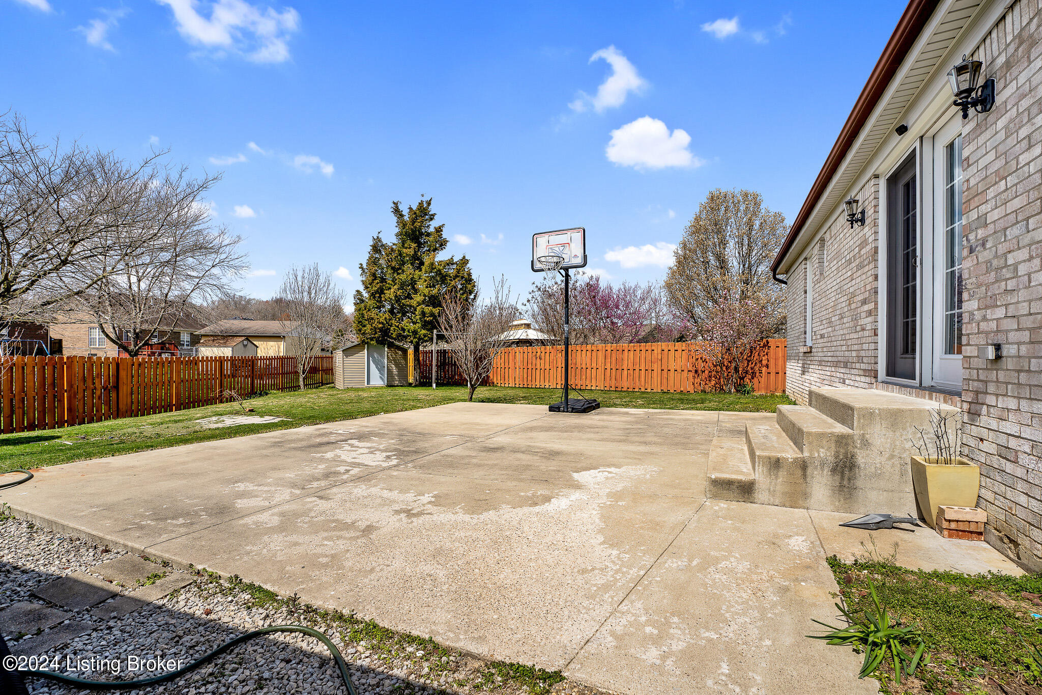 10414 Duke Ct