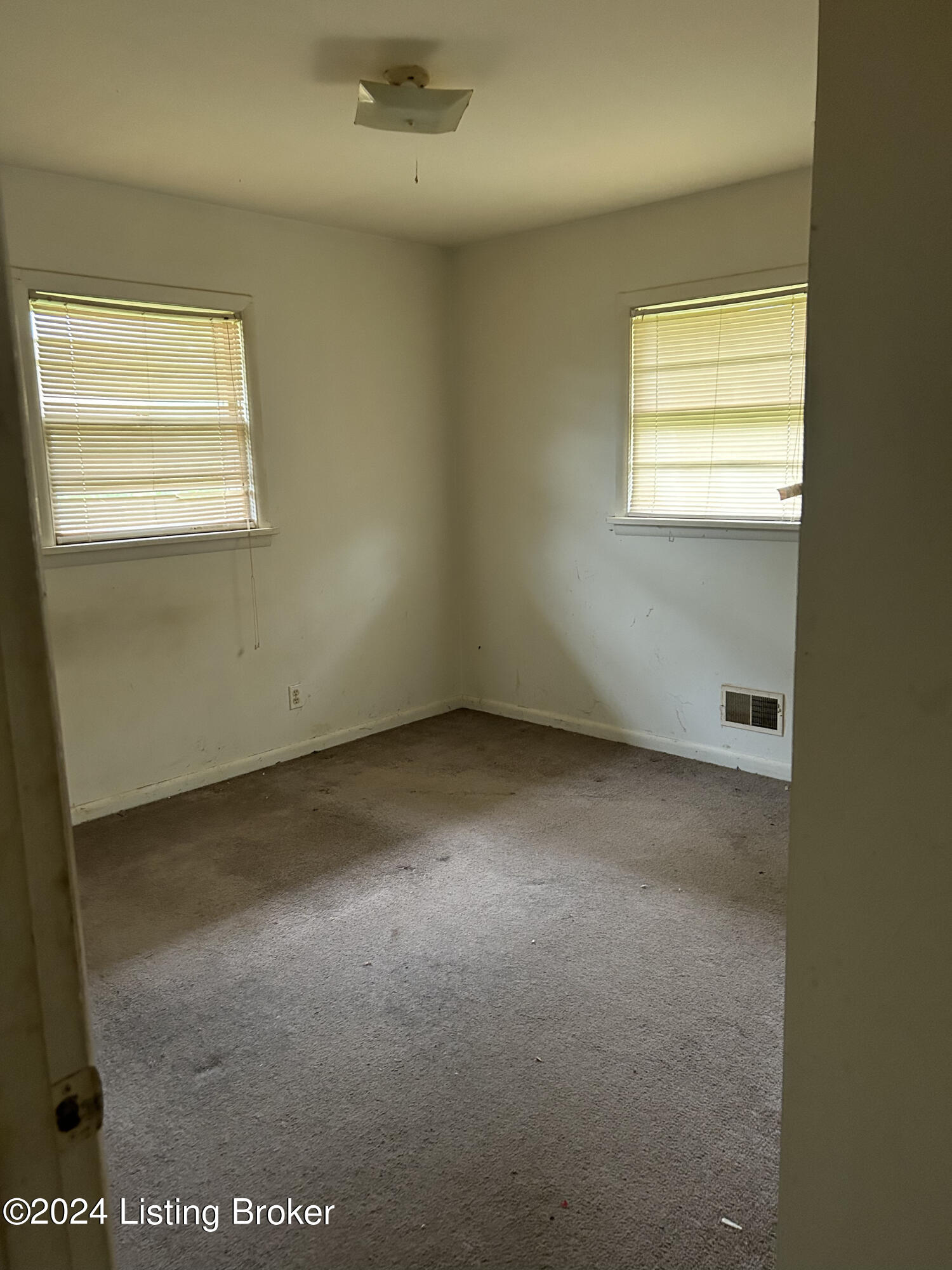 10603 Torrington Rd