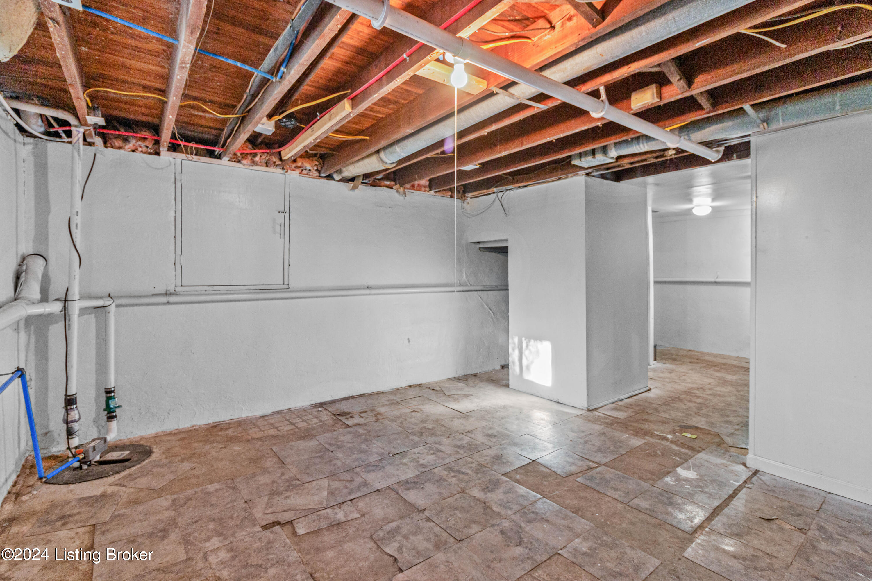 3311 Van Winkle Dr