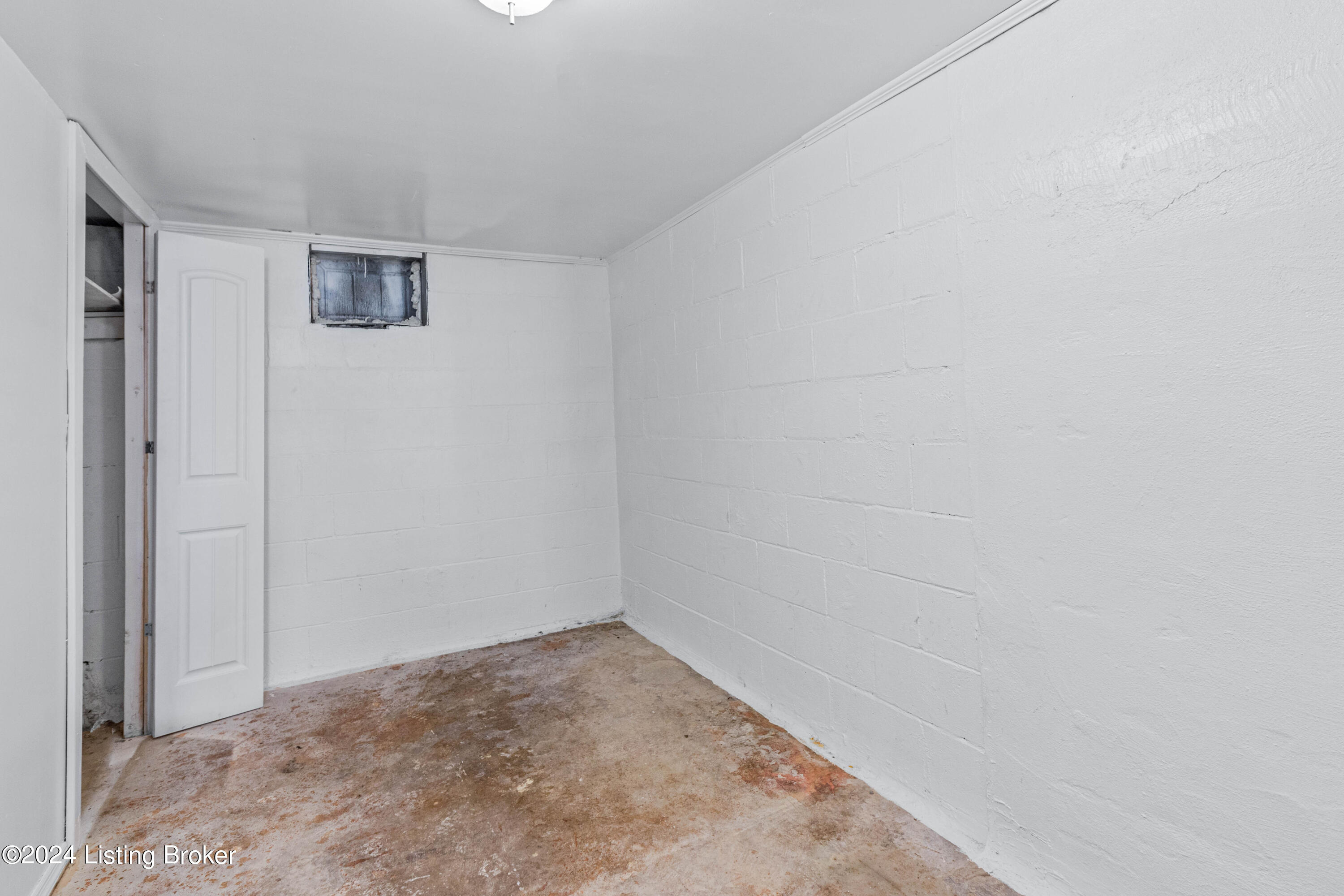 3311 Van Winkle Dr