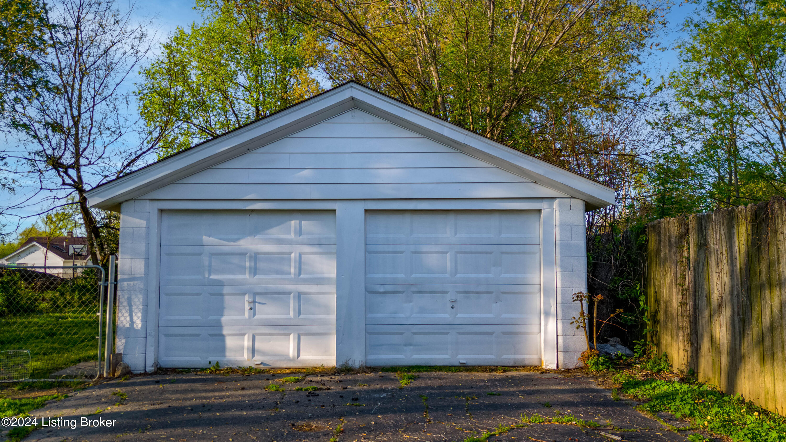3311 Van Winkle Dr