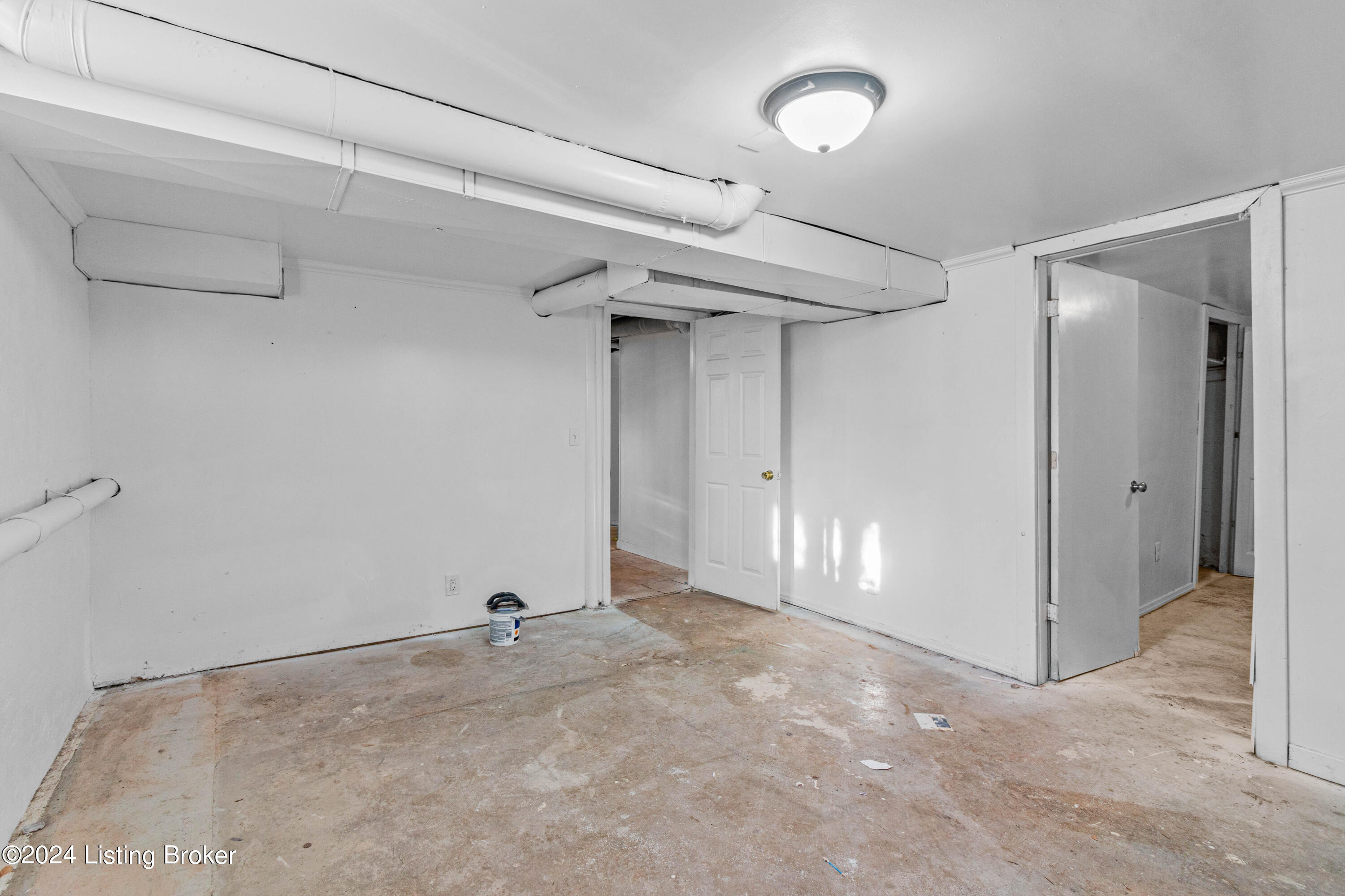 3311 Van Winkle Dr