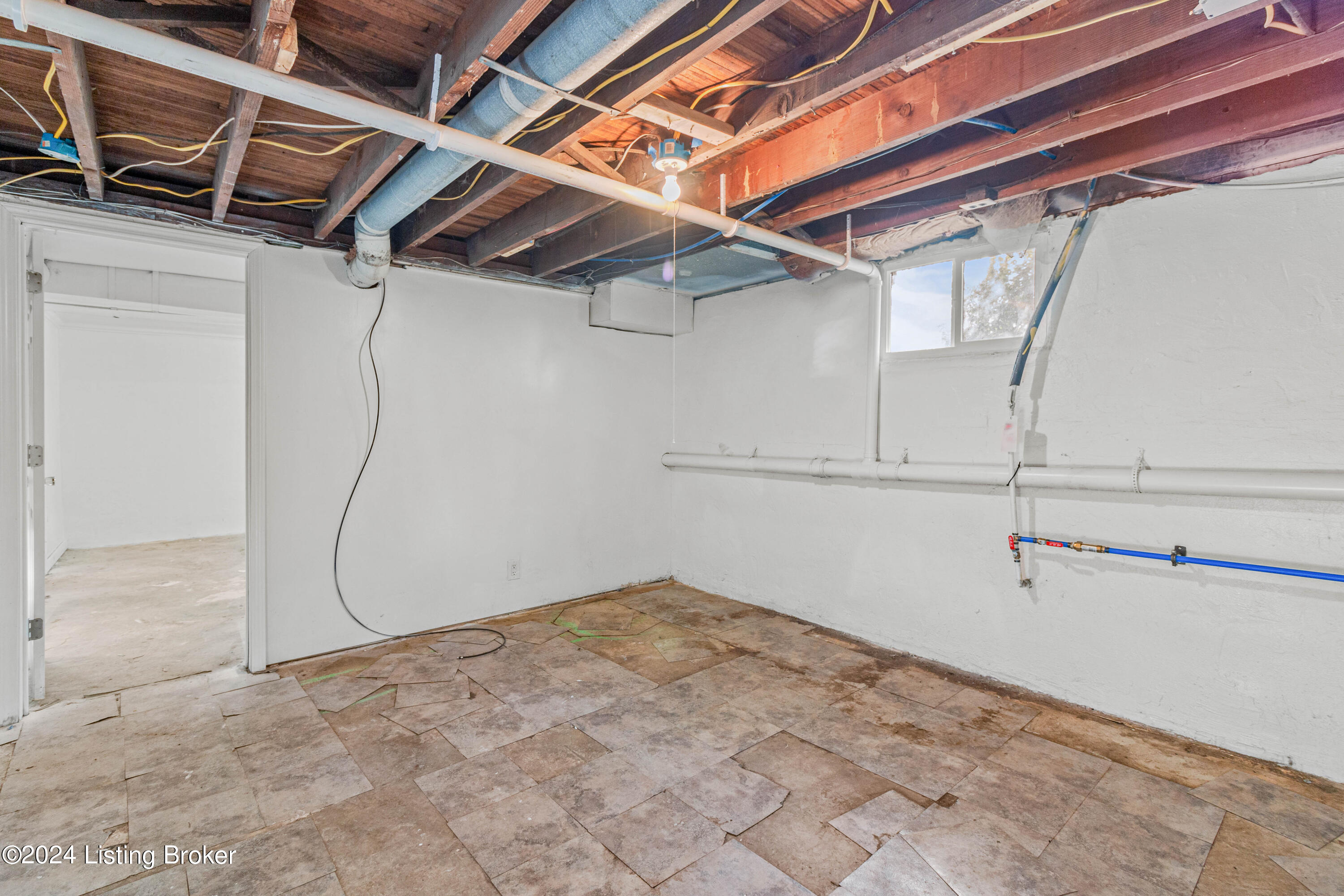 3311 Van Winkle Dr