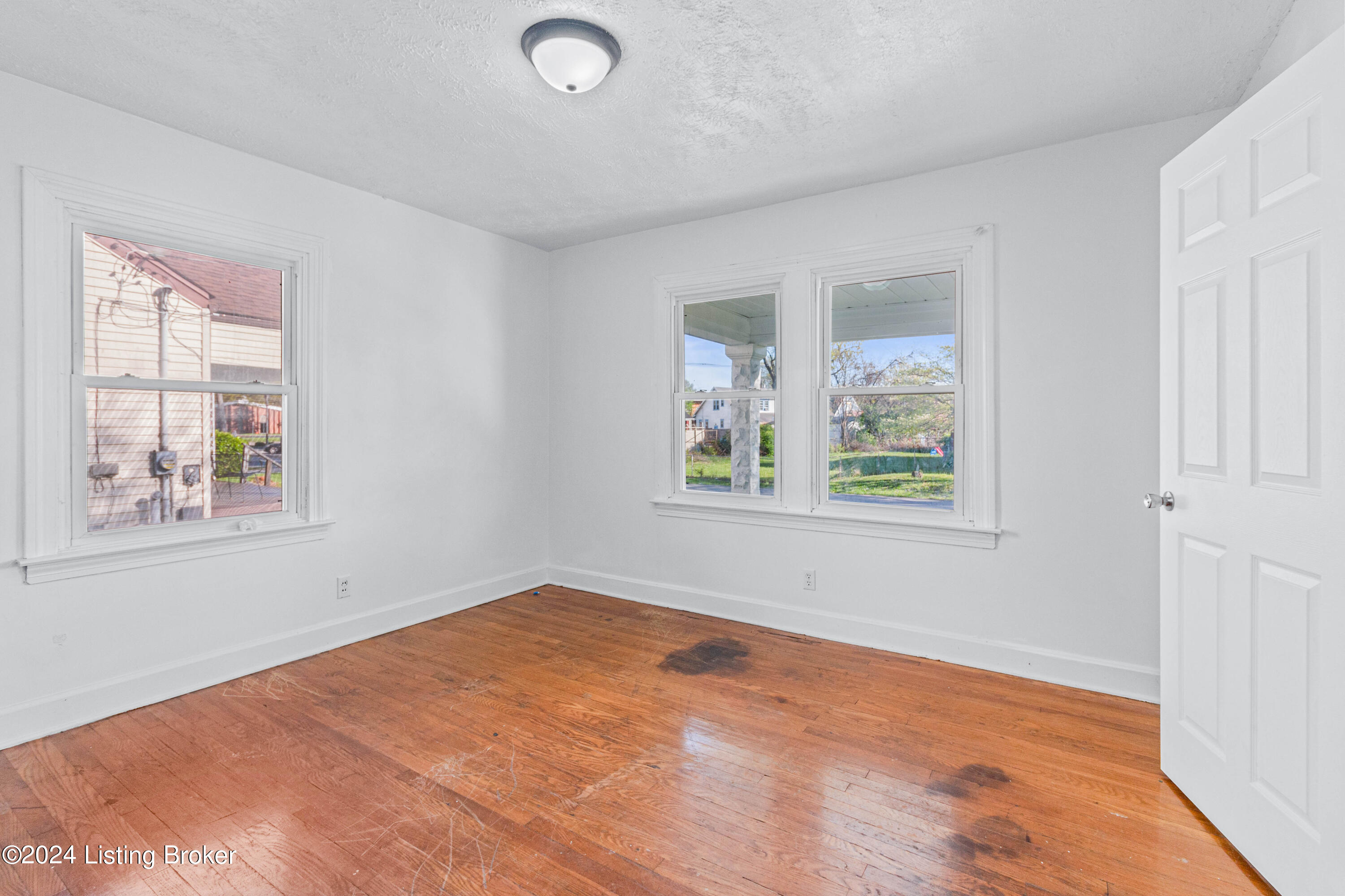 3311 Van Winkle Dr