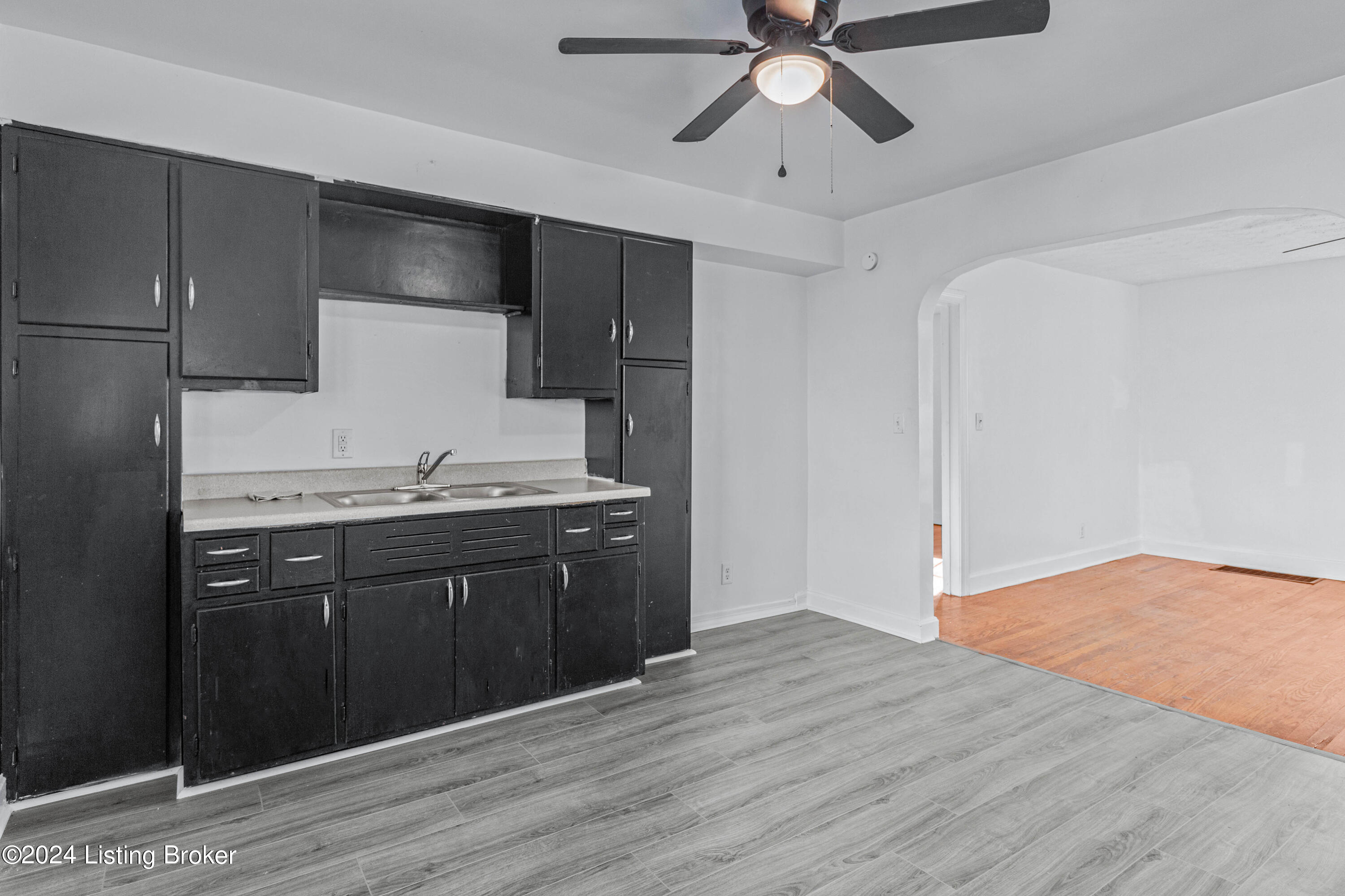 3311 Van Winkle Dr