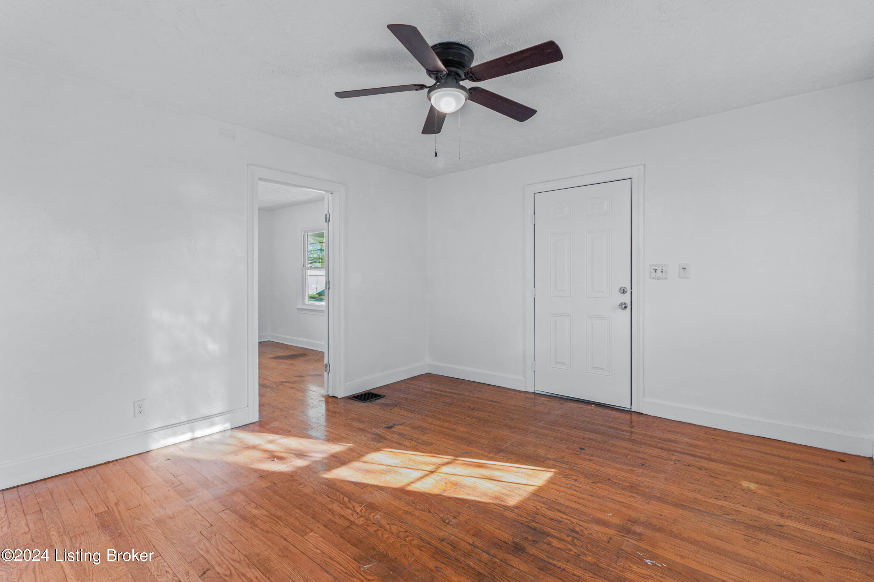 3311 Van Winkle Dr