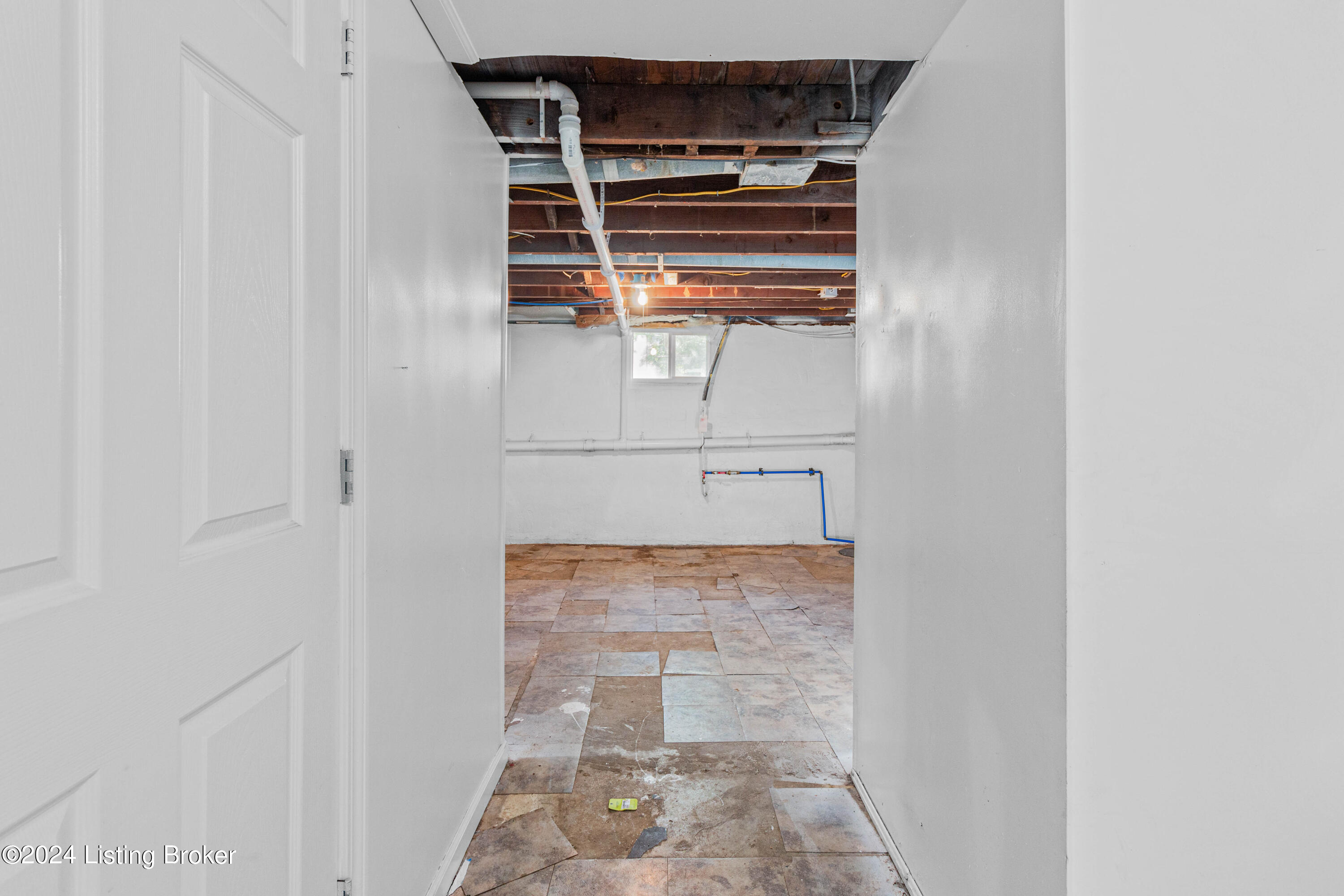 3311 Van Winkle Dr