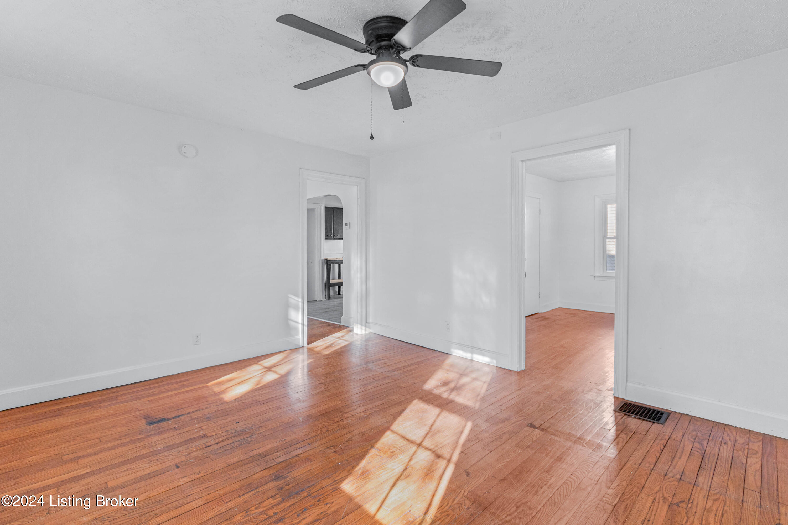 3311 Van Winkle Dr