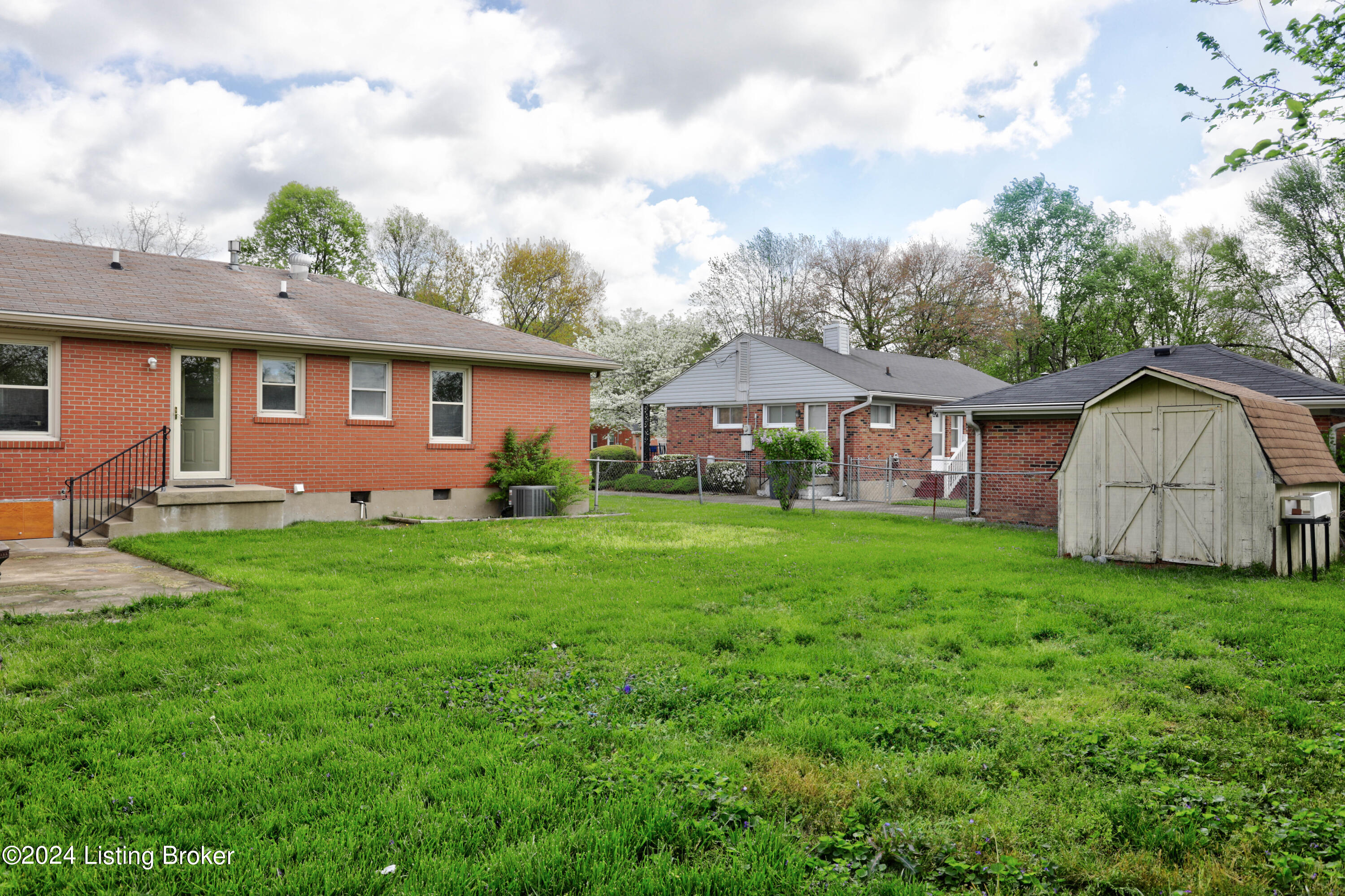 2012 Dixie Garden Dr