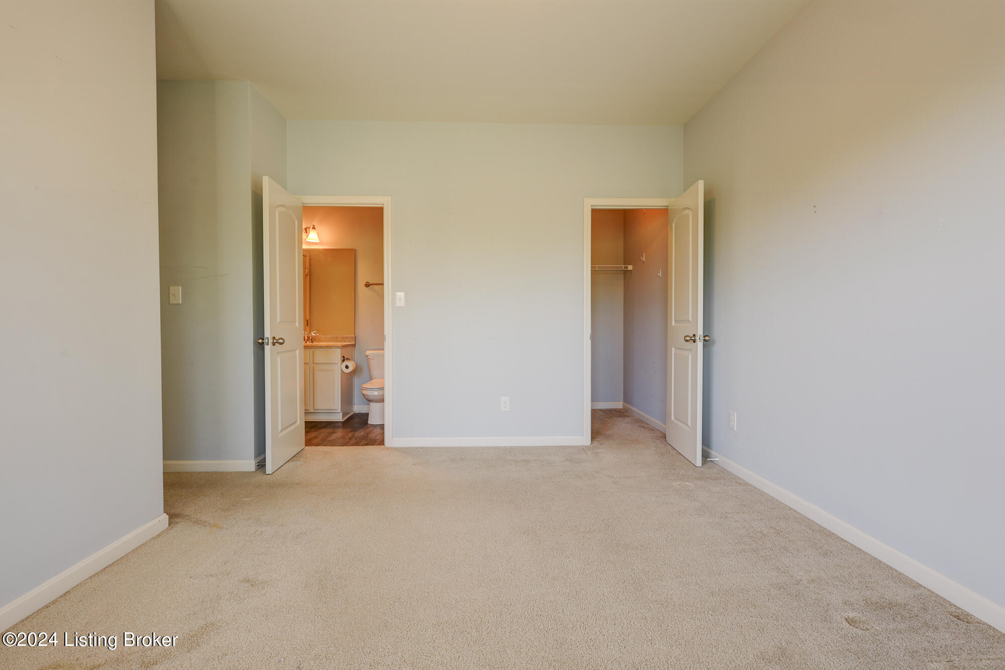 7220 Black Walnut Cir