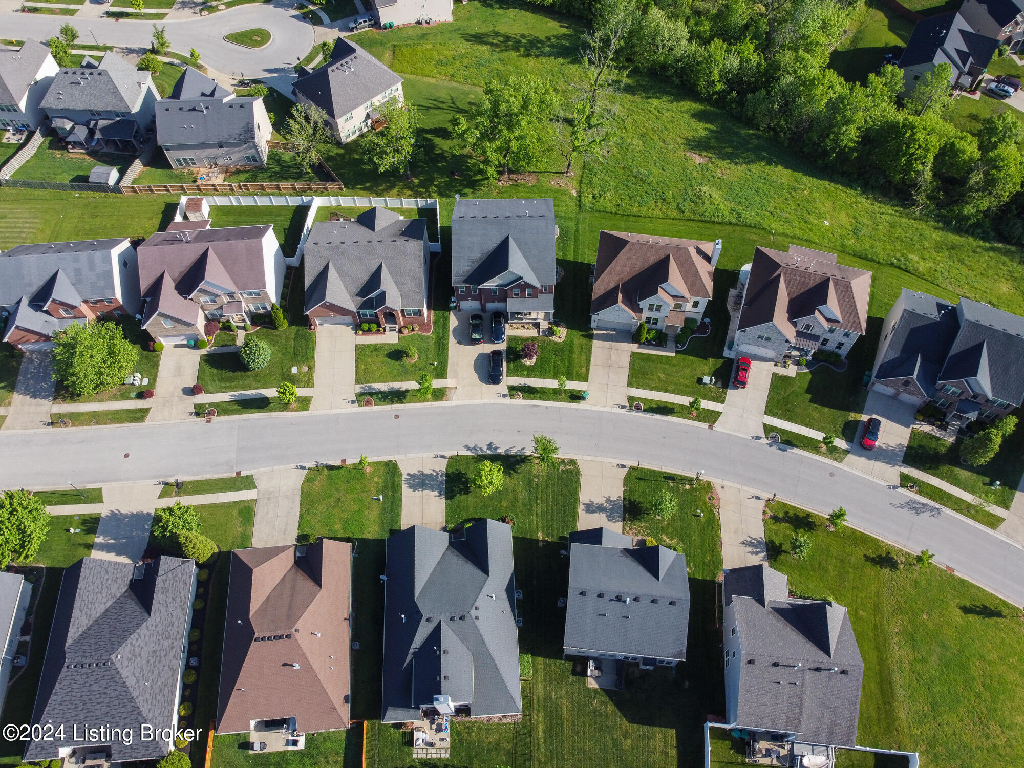 7220 Black Walnut Cir