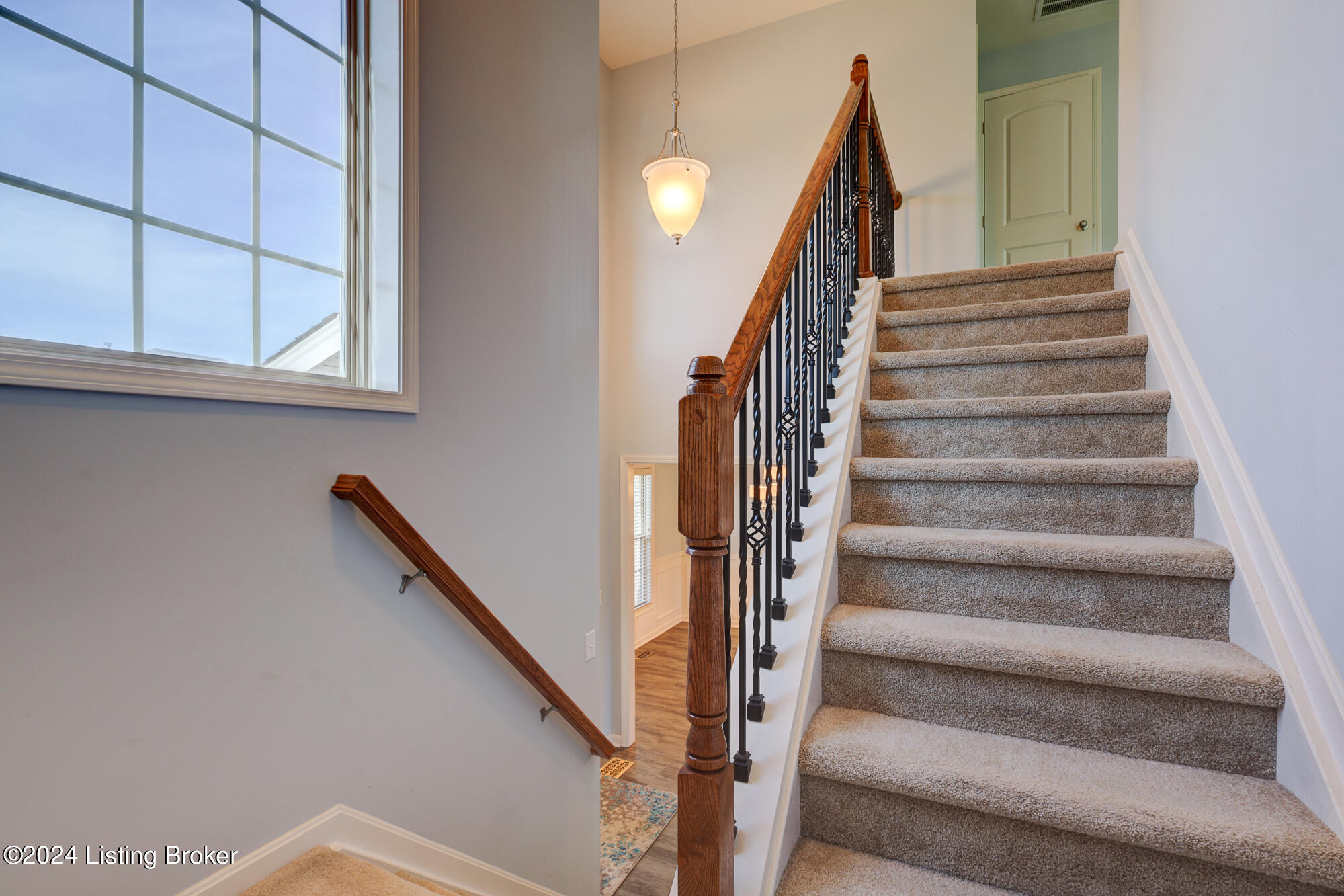 7220 Black Walnut Cir