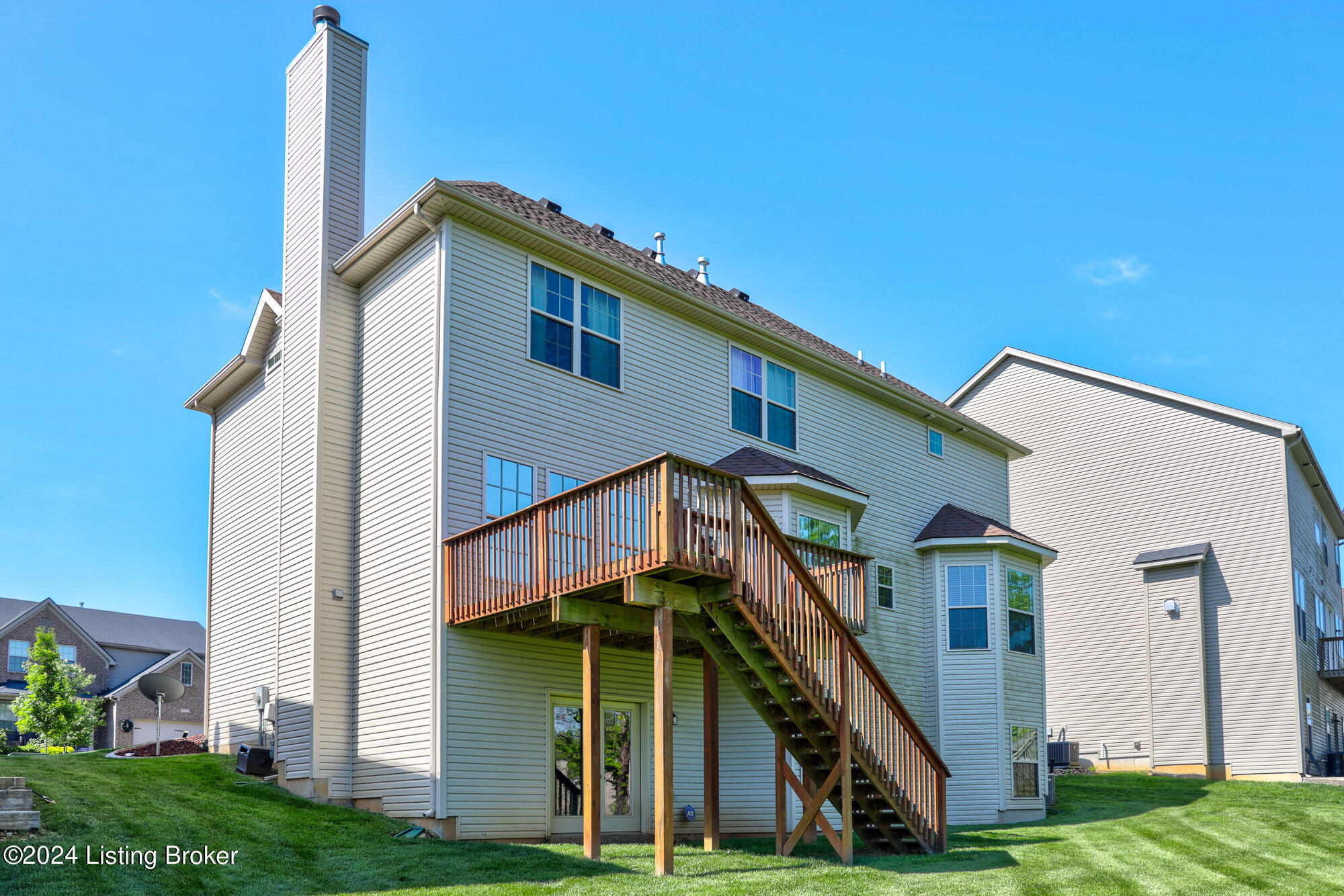 7220 Black Walnut Cir