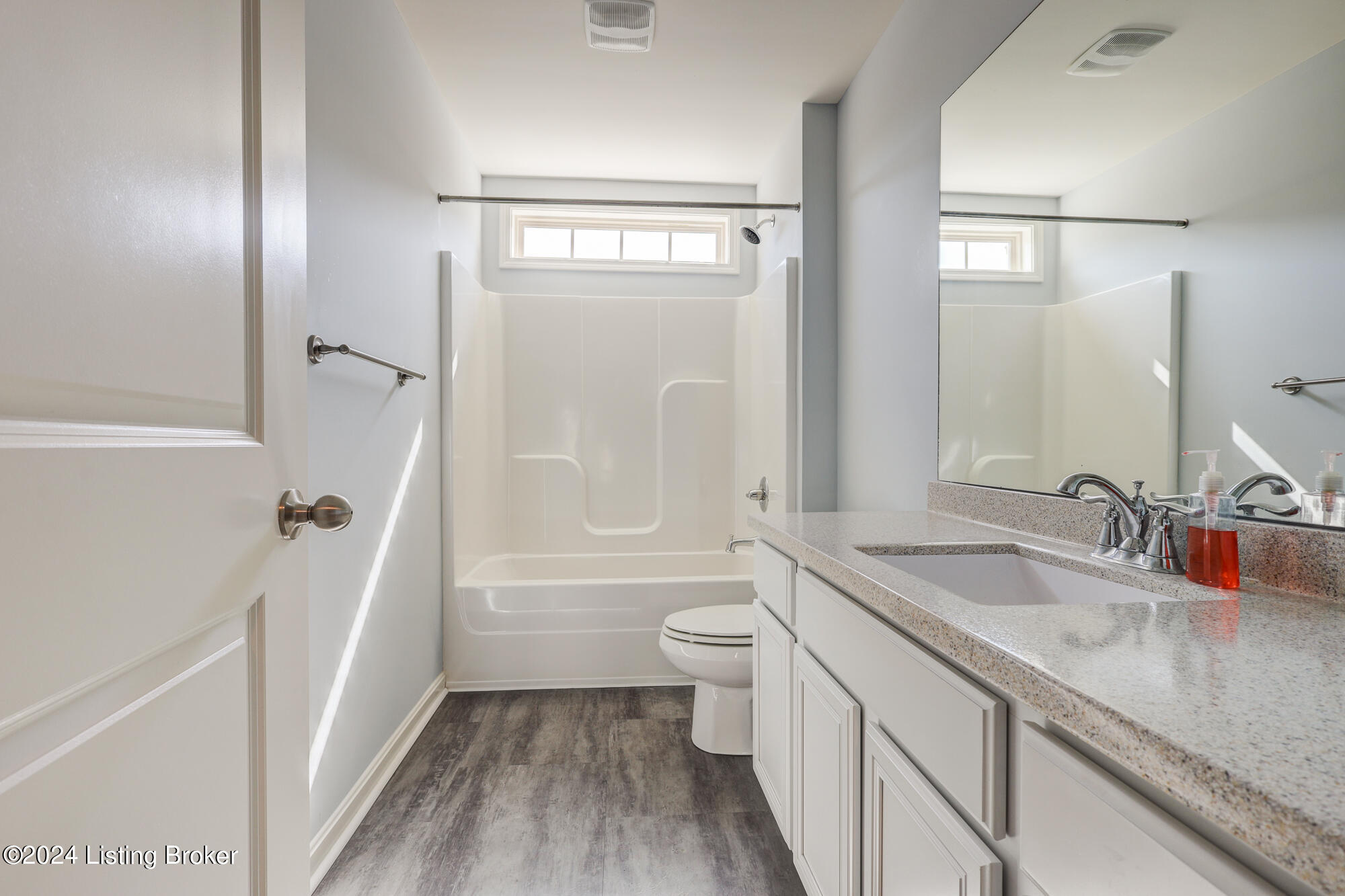 7220 Black Walnut Cir