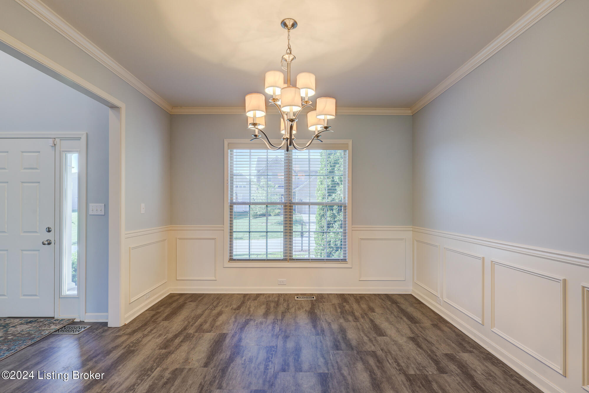 7220 Black Walnut Cir