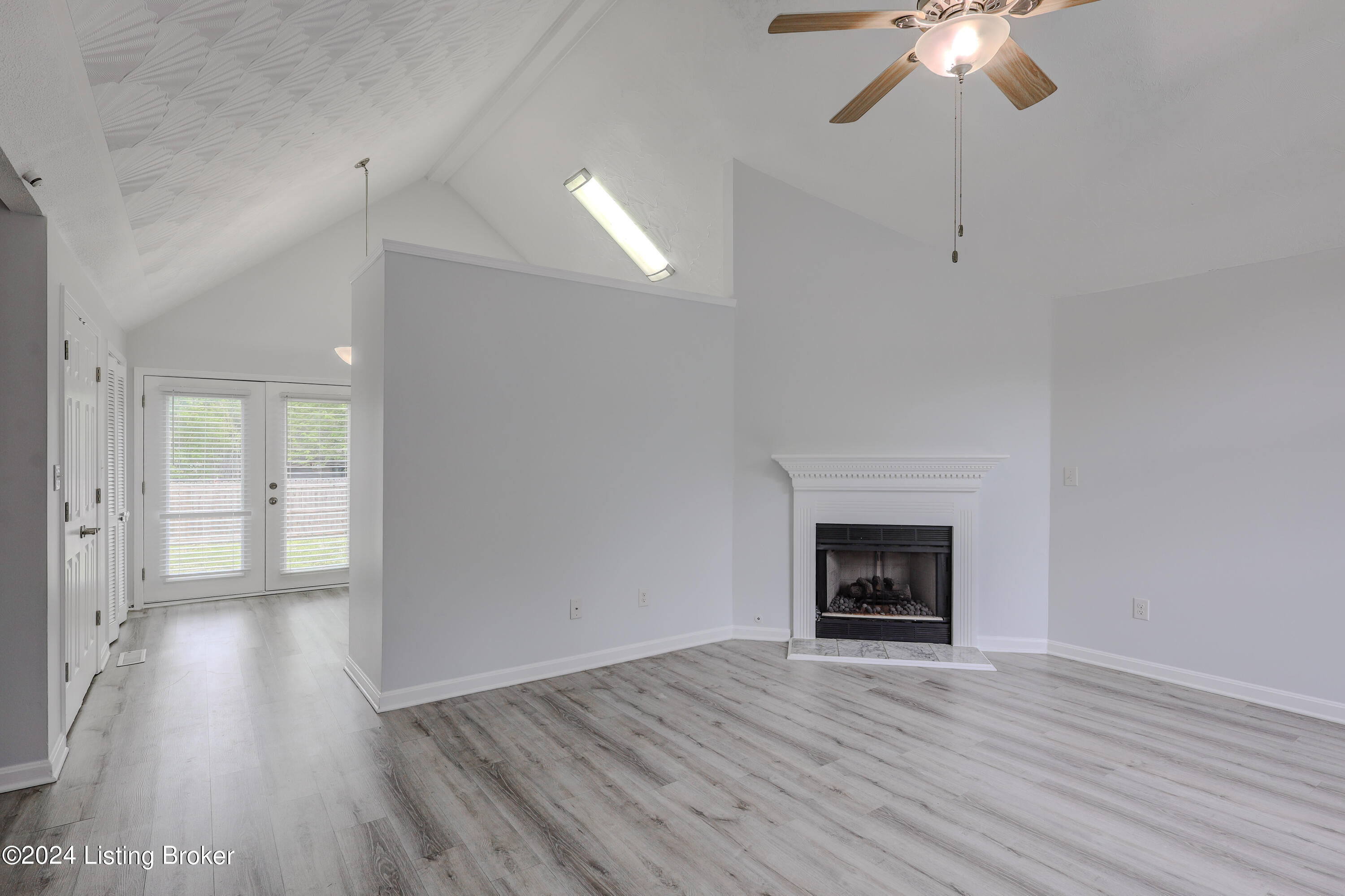 6216 Serenity Ct