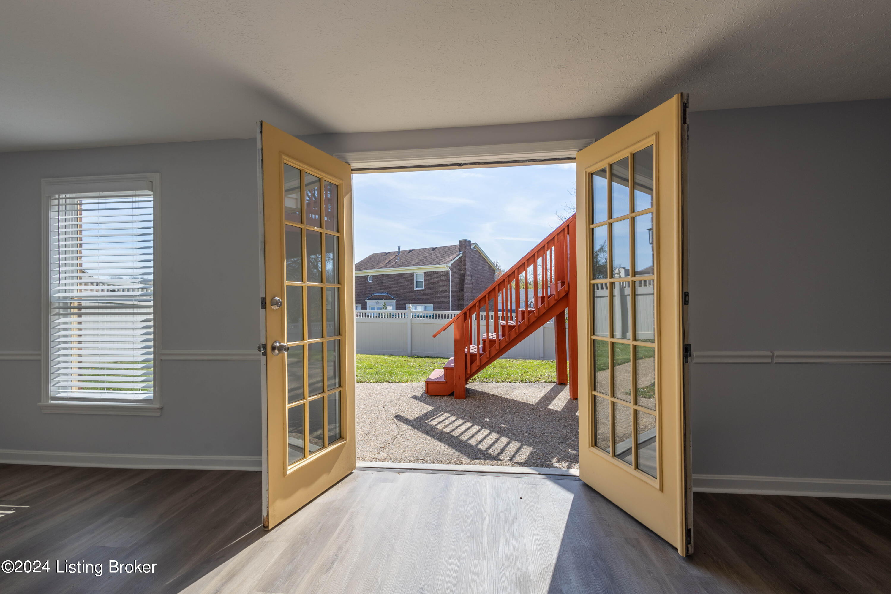 8306 Sunny Ridge Ct