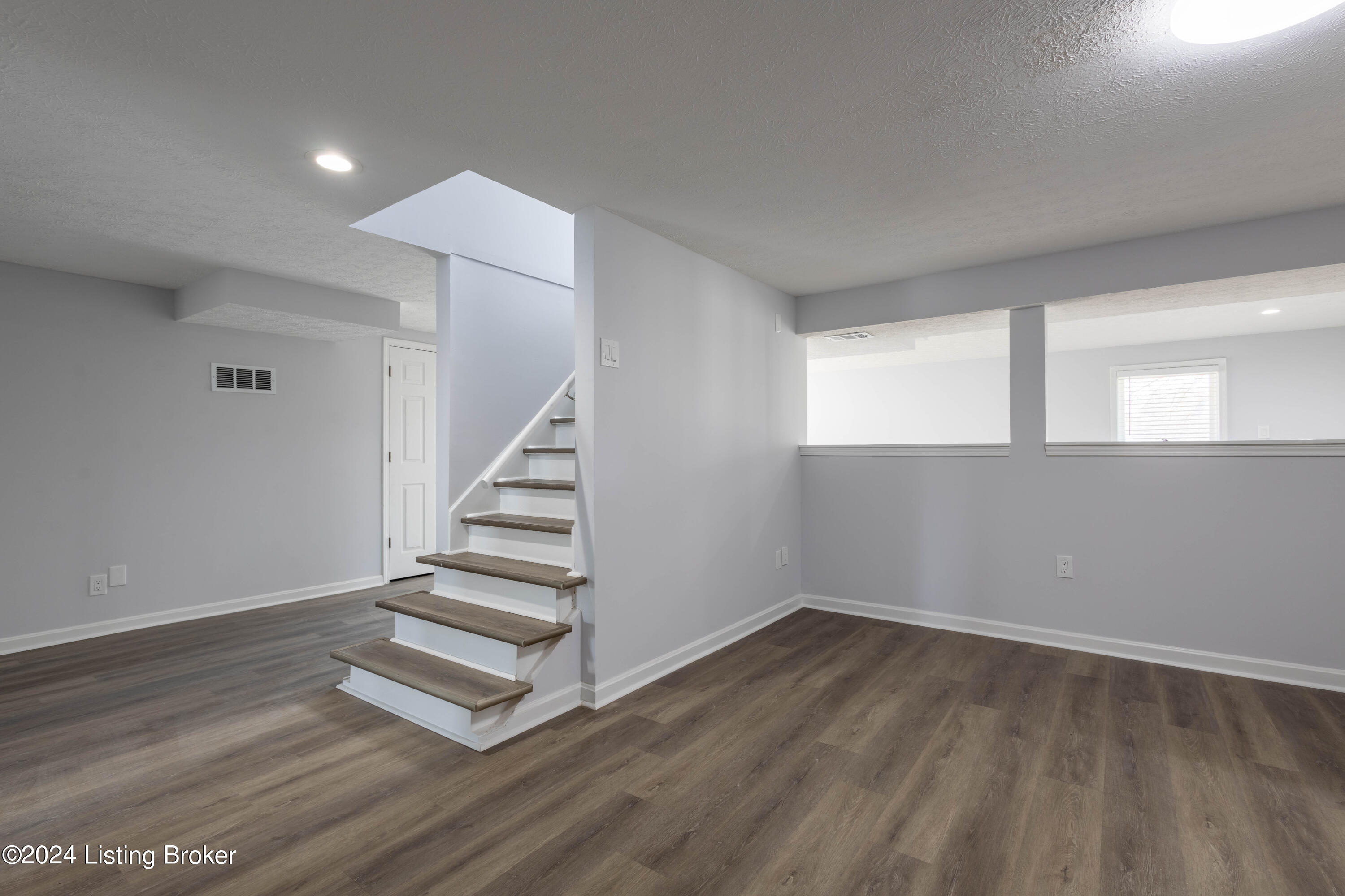 8306 Sunny Ridge Ct
