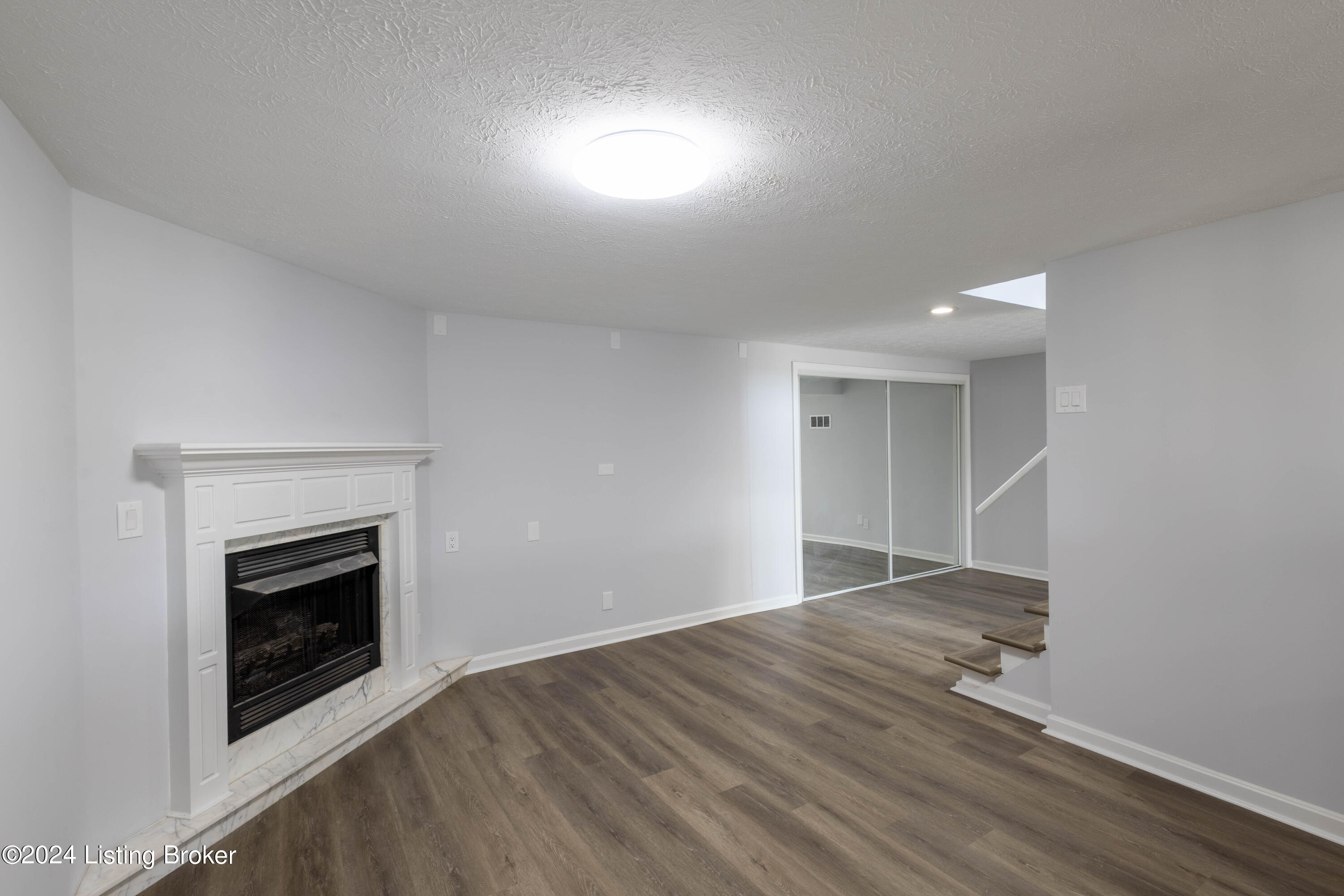 8306 Sunny Ridge Ct