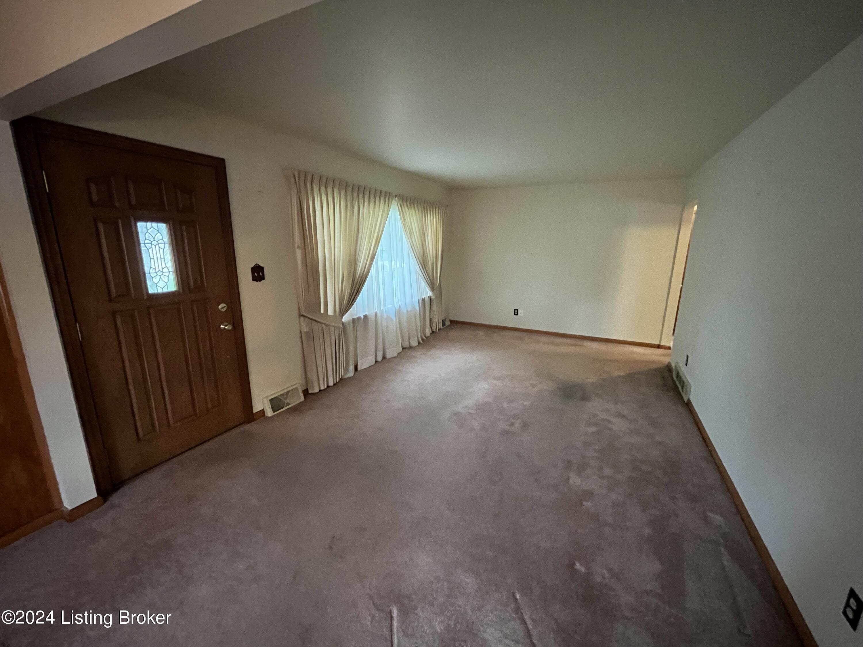 6004 Greenwood Rd