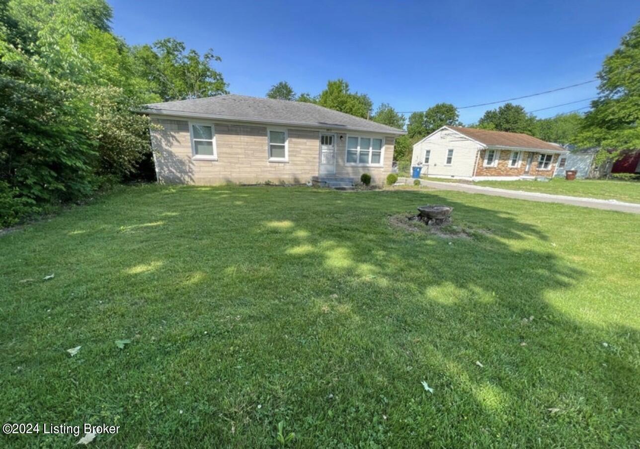 4832 Westside Dr