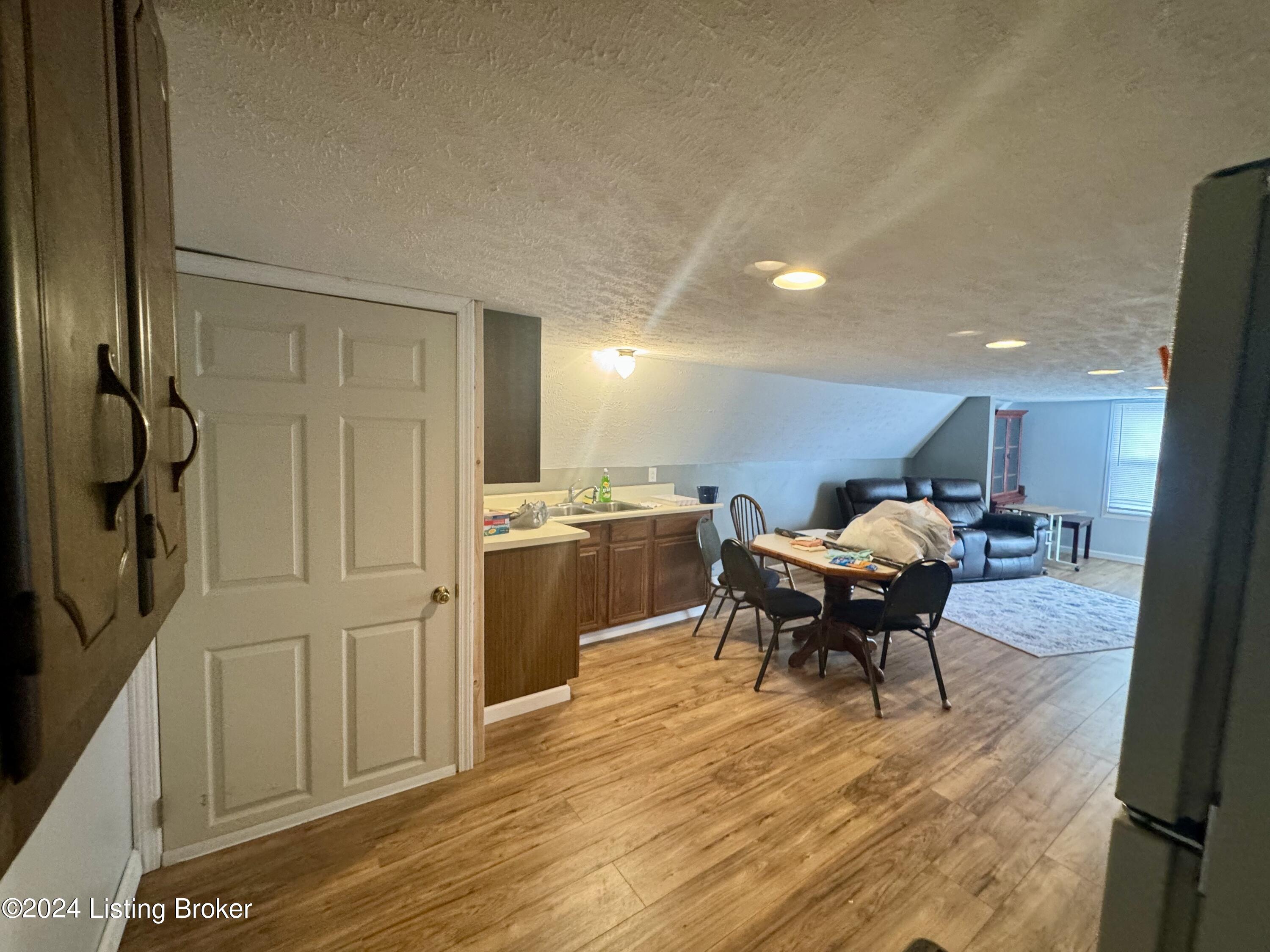 1167 Summitt Dr
