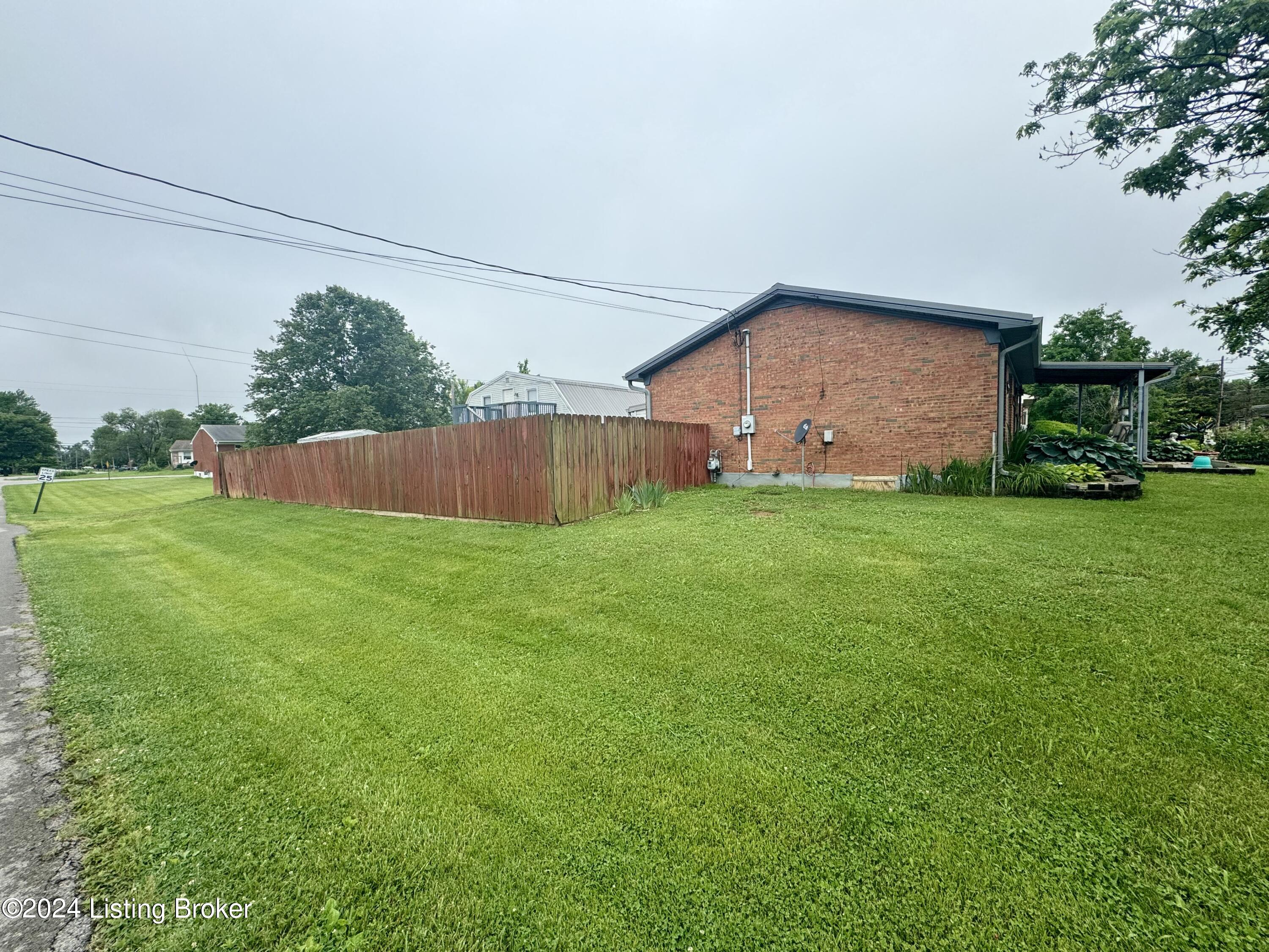 1167 Summitt Dr