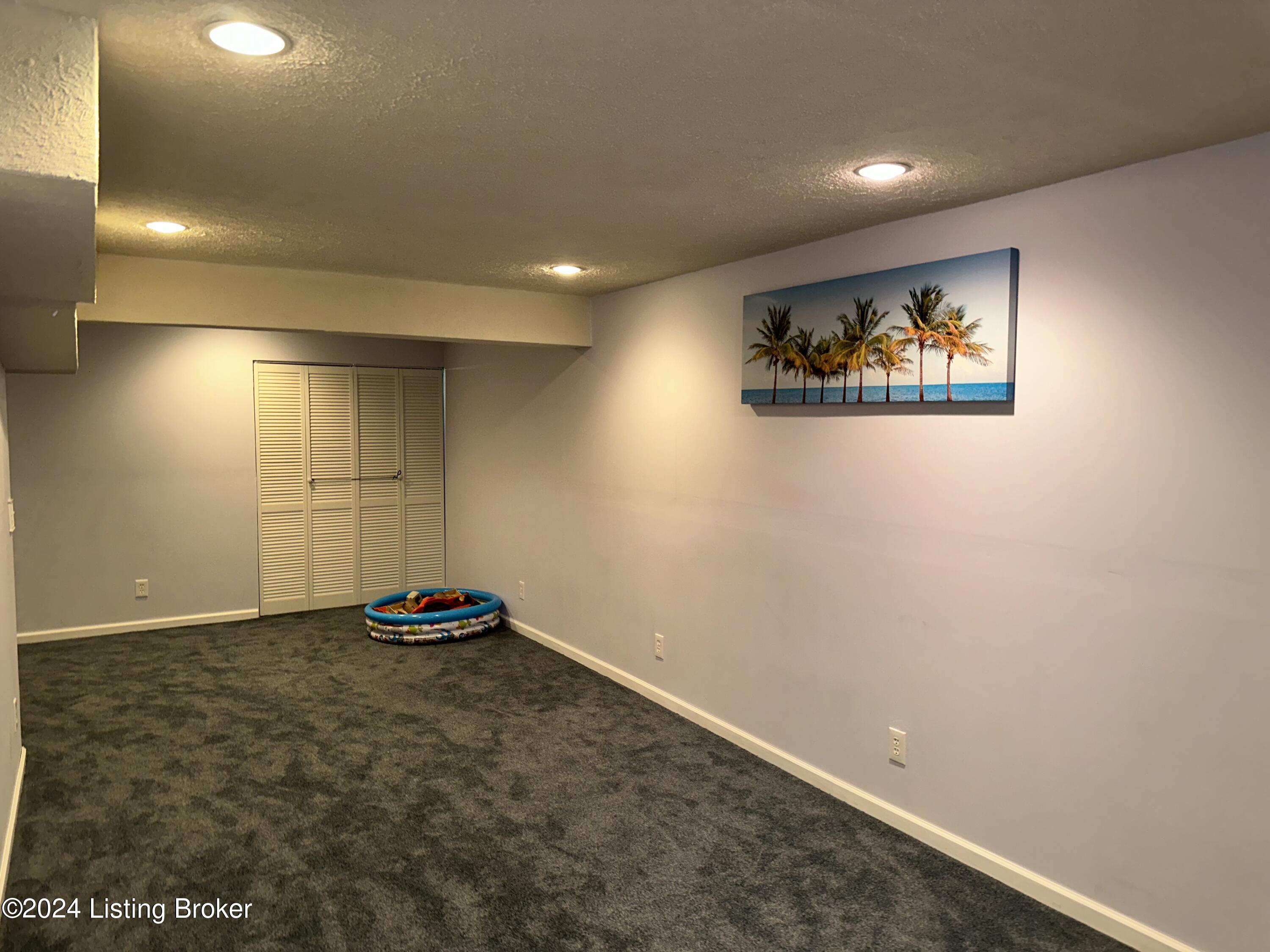 5401 HEPATICA Ct
