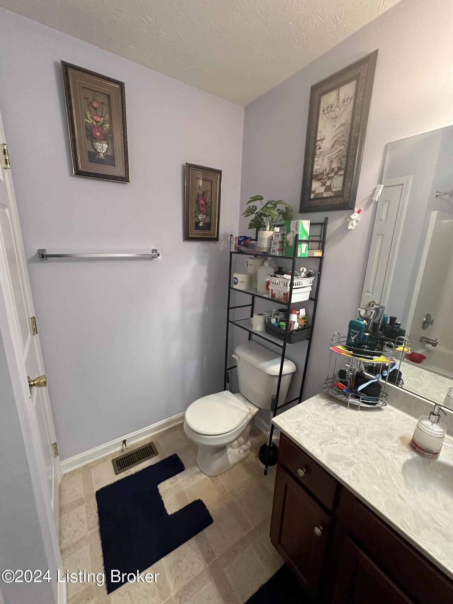 5401 HEPATICA Ct