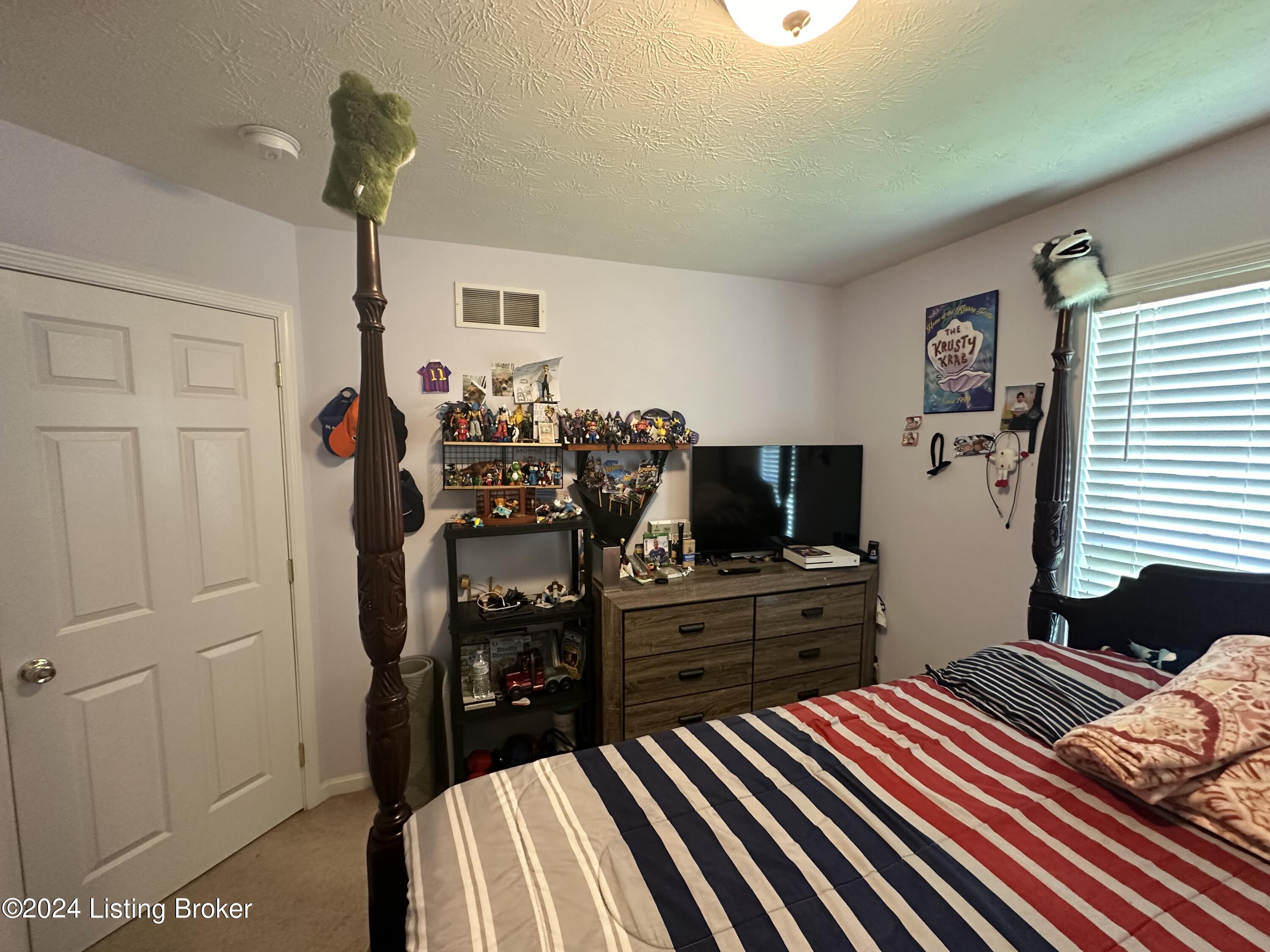 5401 HEPATICA Ct