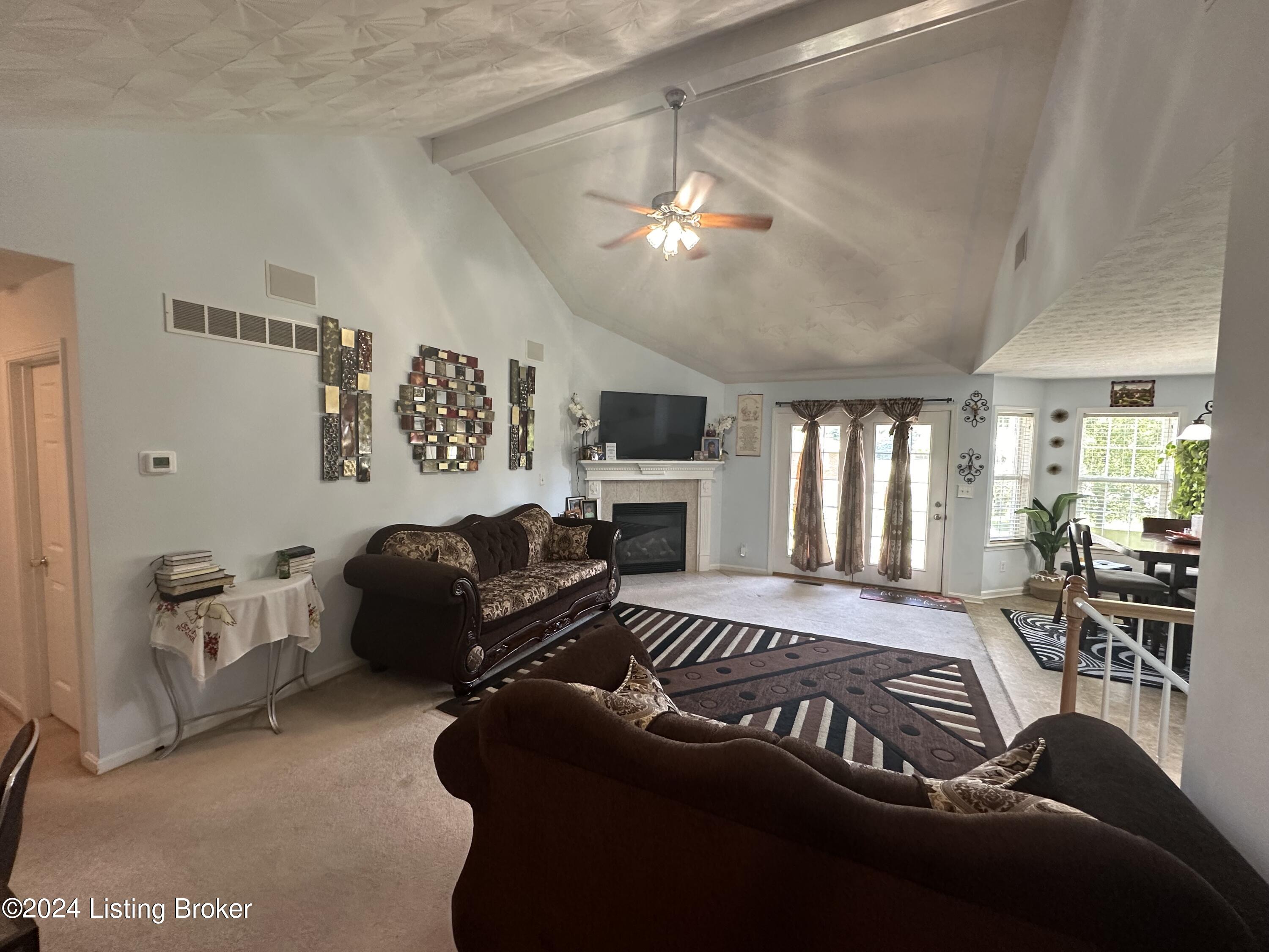5401 HEPATICA Ct