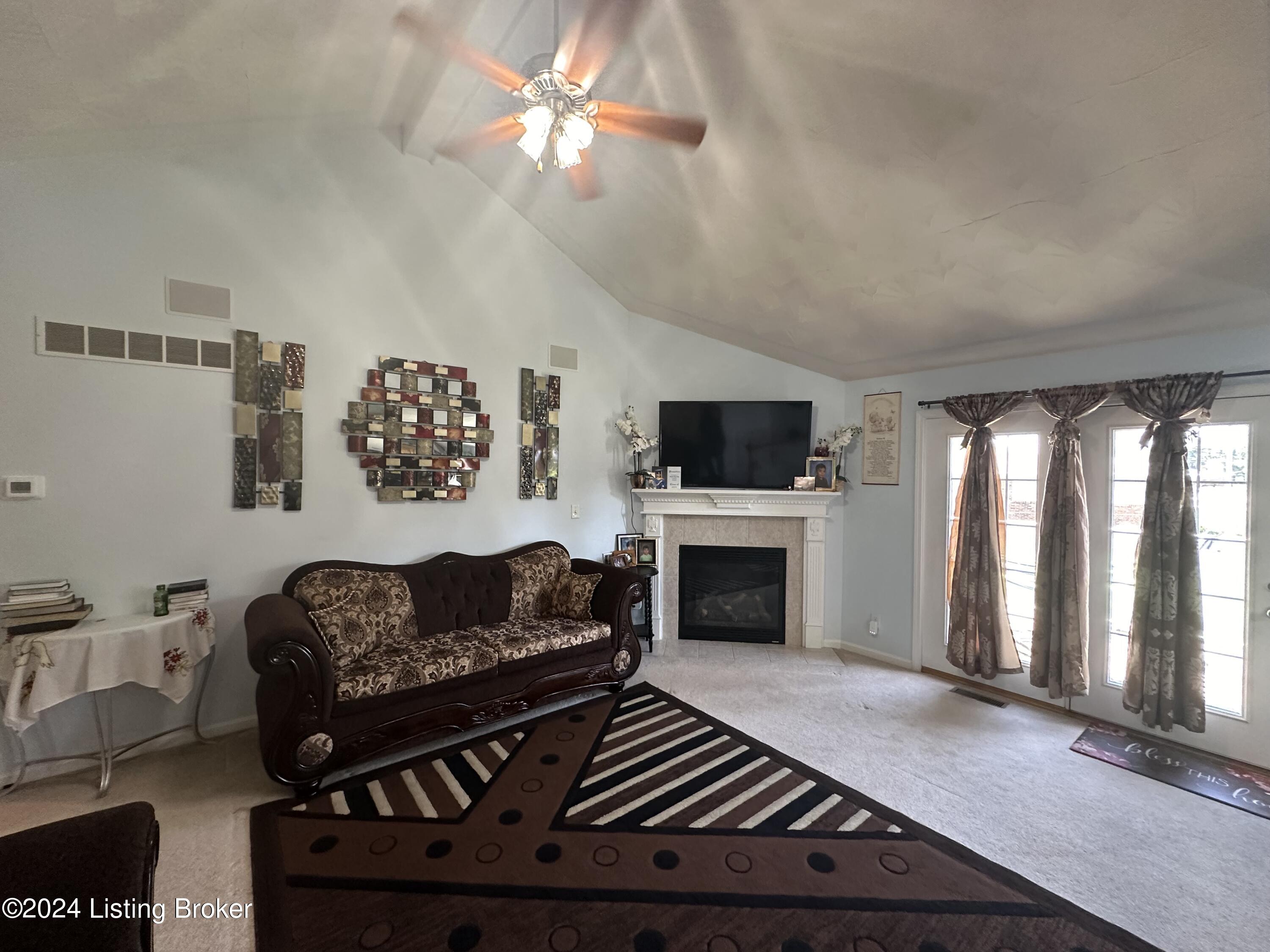 5401 HEPATICA Ct
