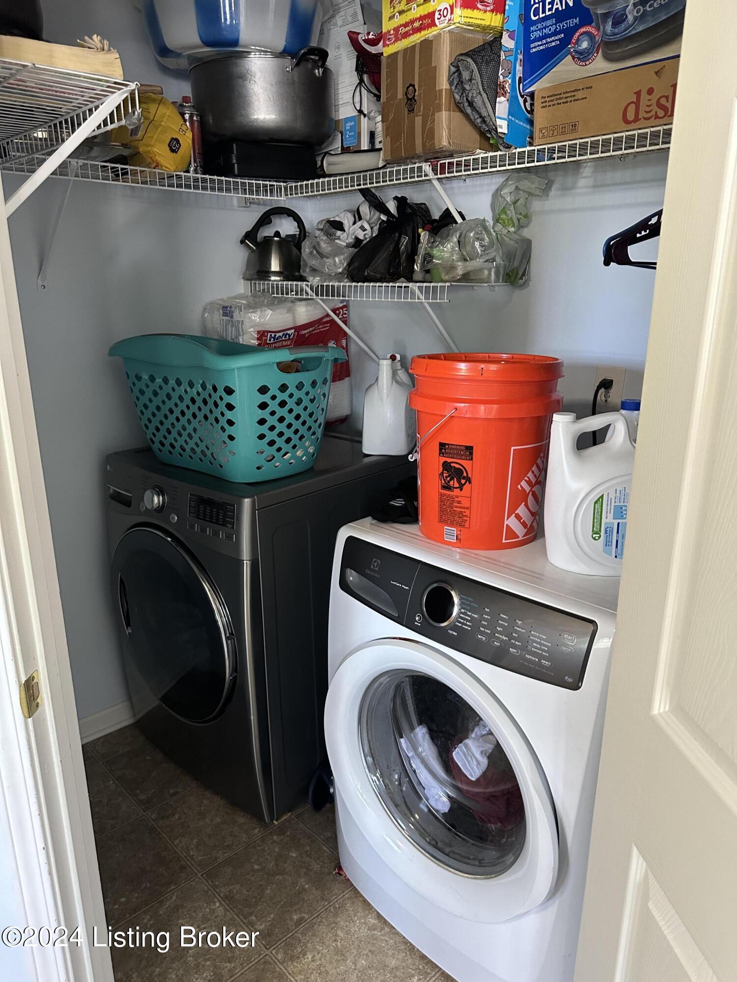 5401 HEPATICA Ct