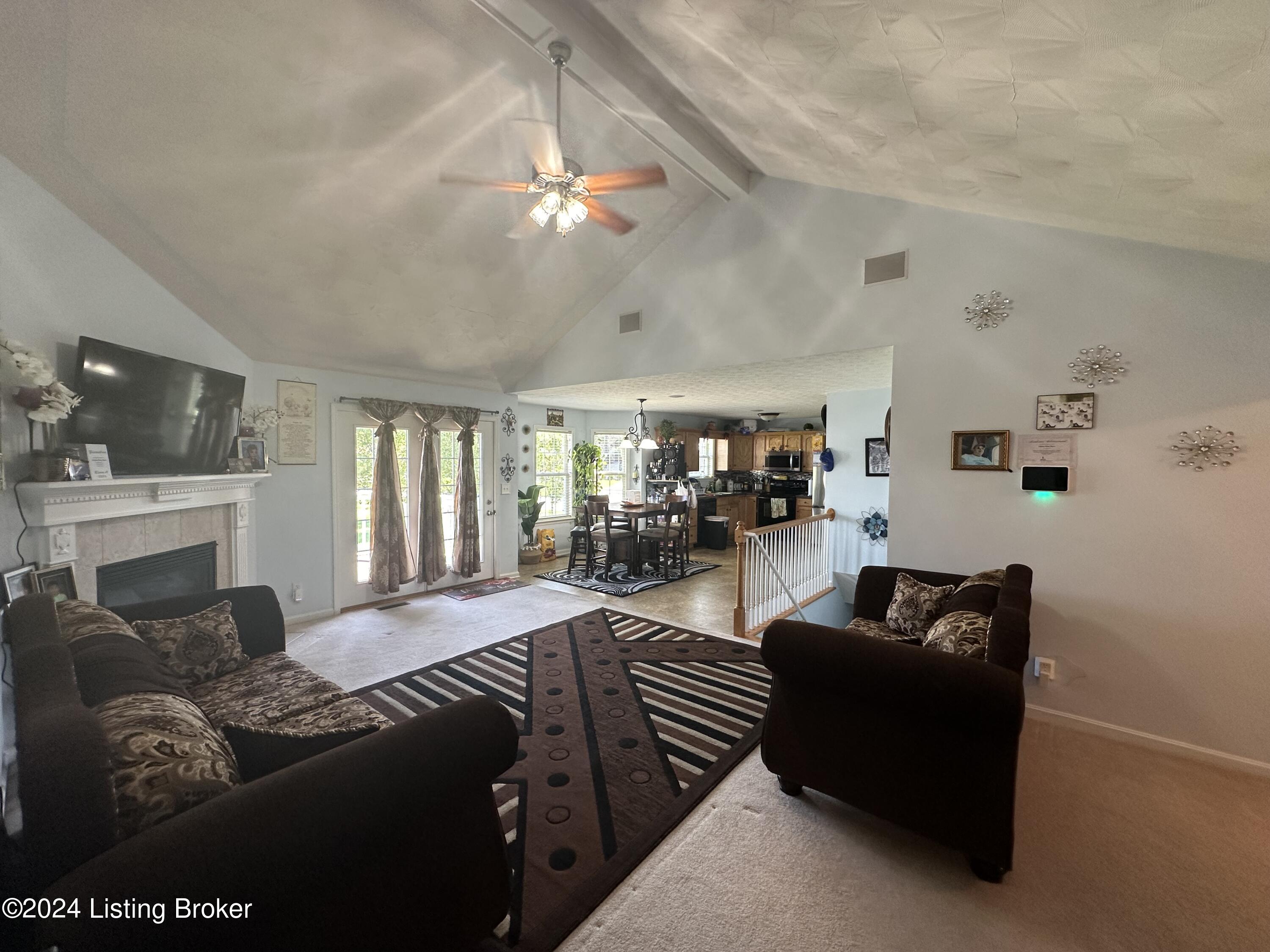 5401 HEPATICA Ct