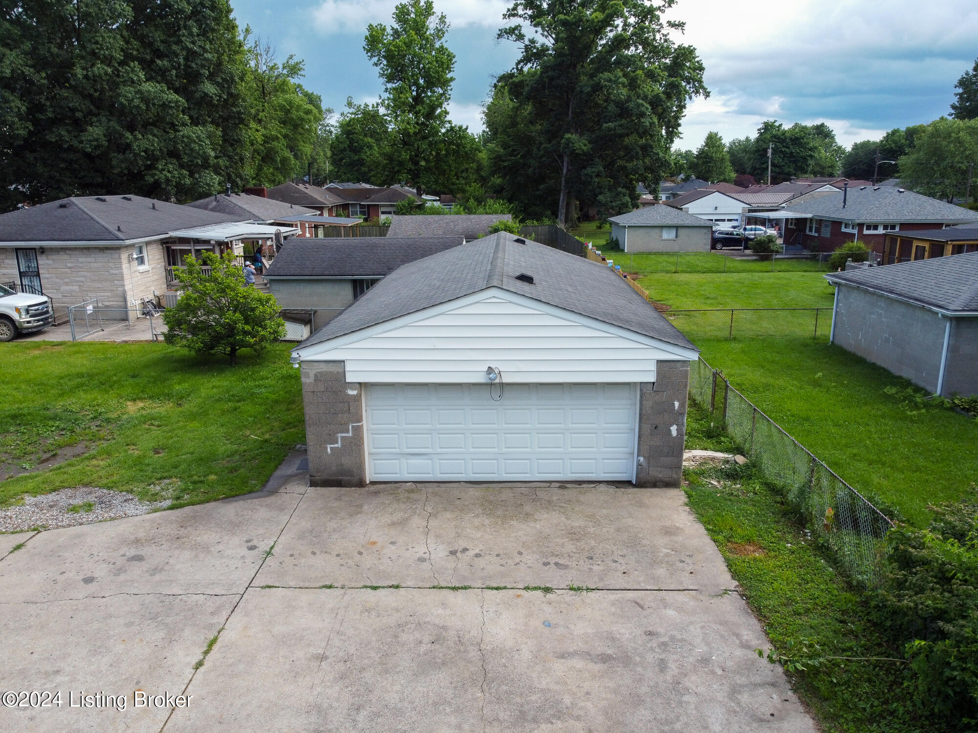 3412 Park Row Dr